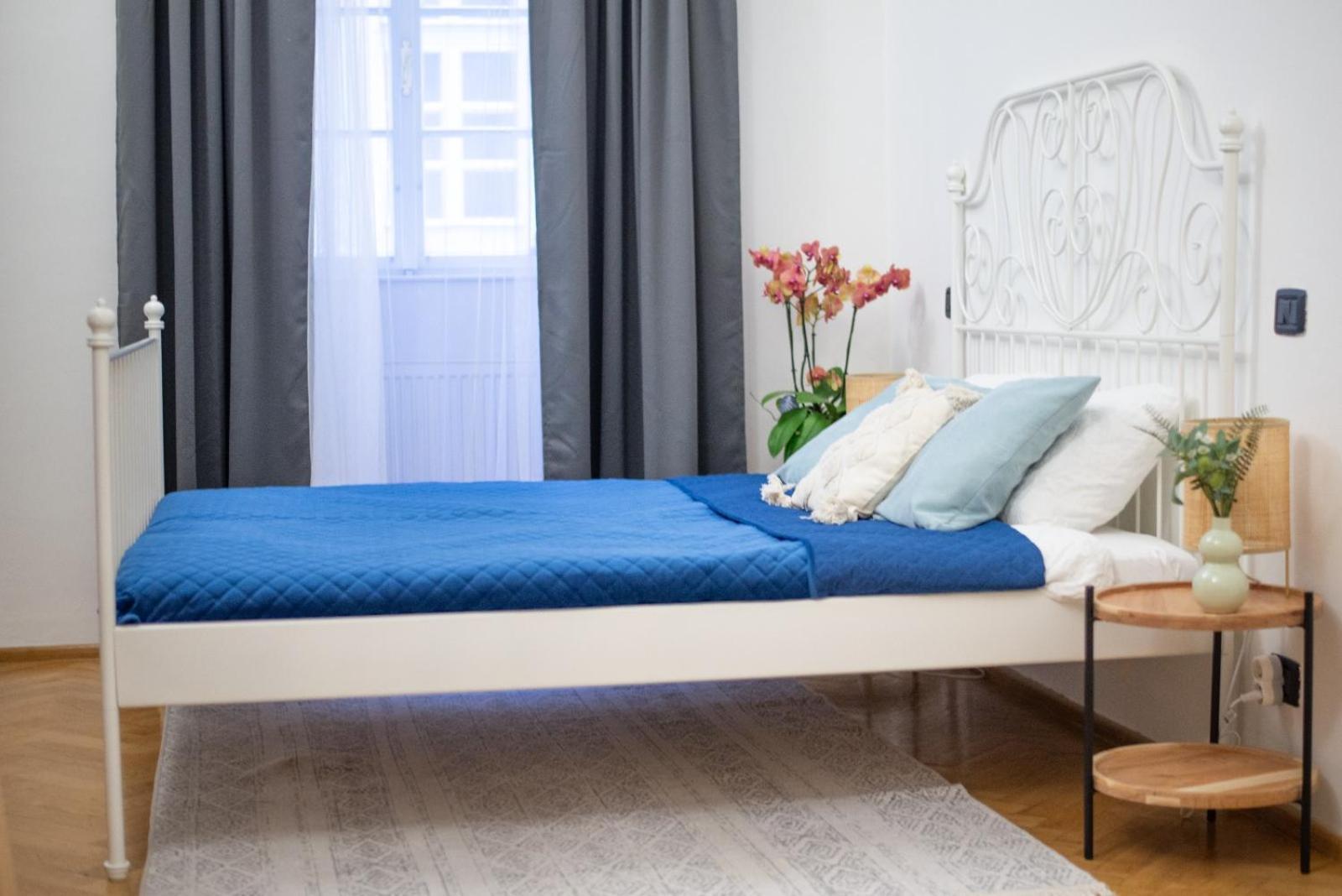 Price & Location - Historic Square Residency Appartement *