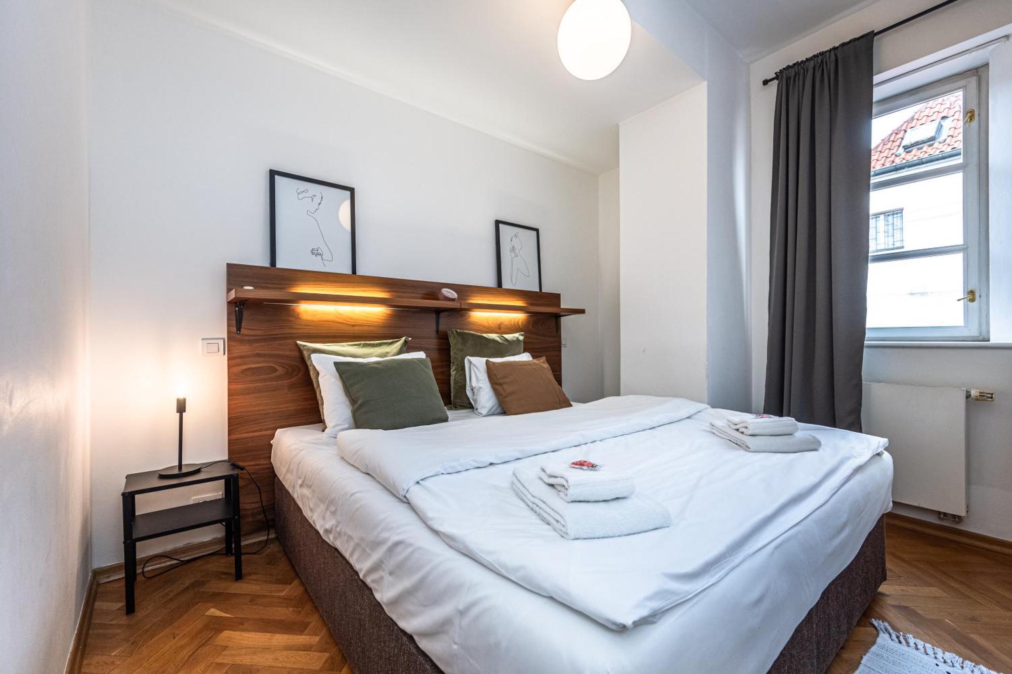 Charles In Old Town Apartment Prague