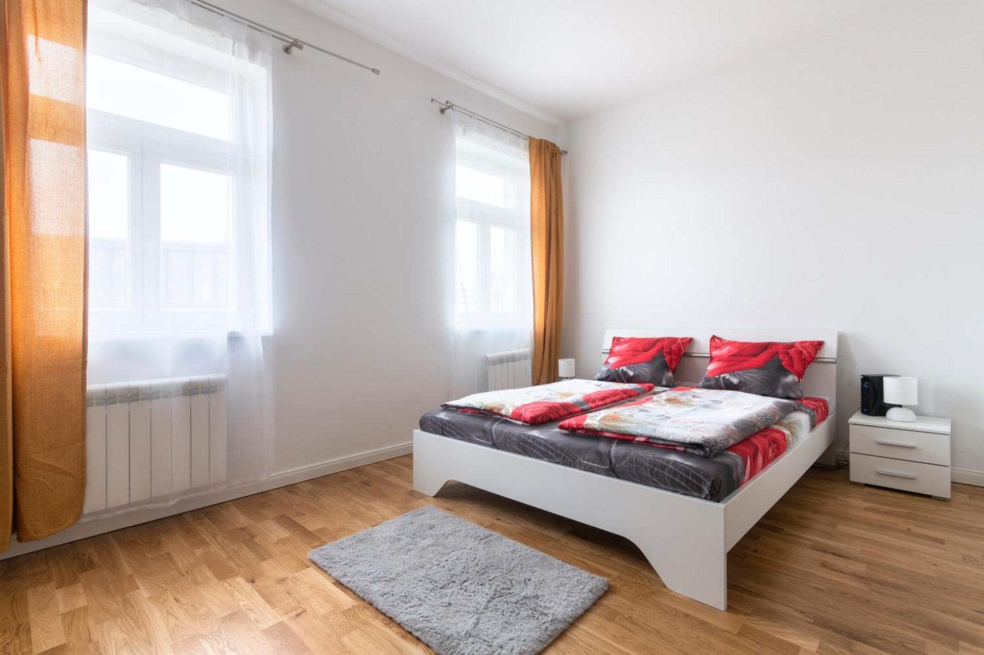 Stepanska Apartment