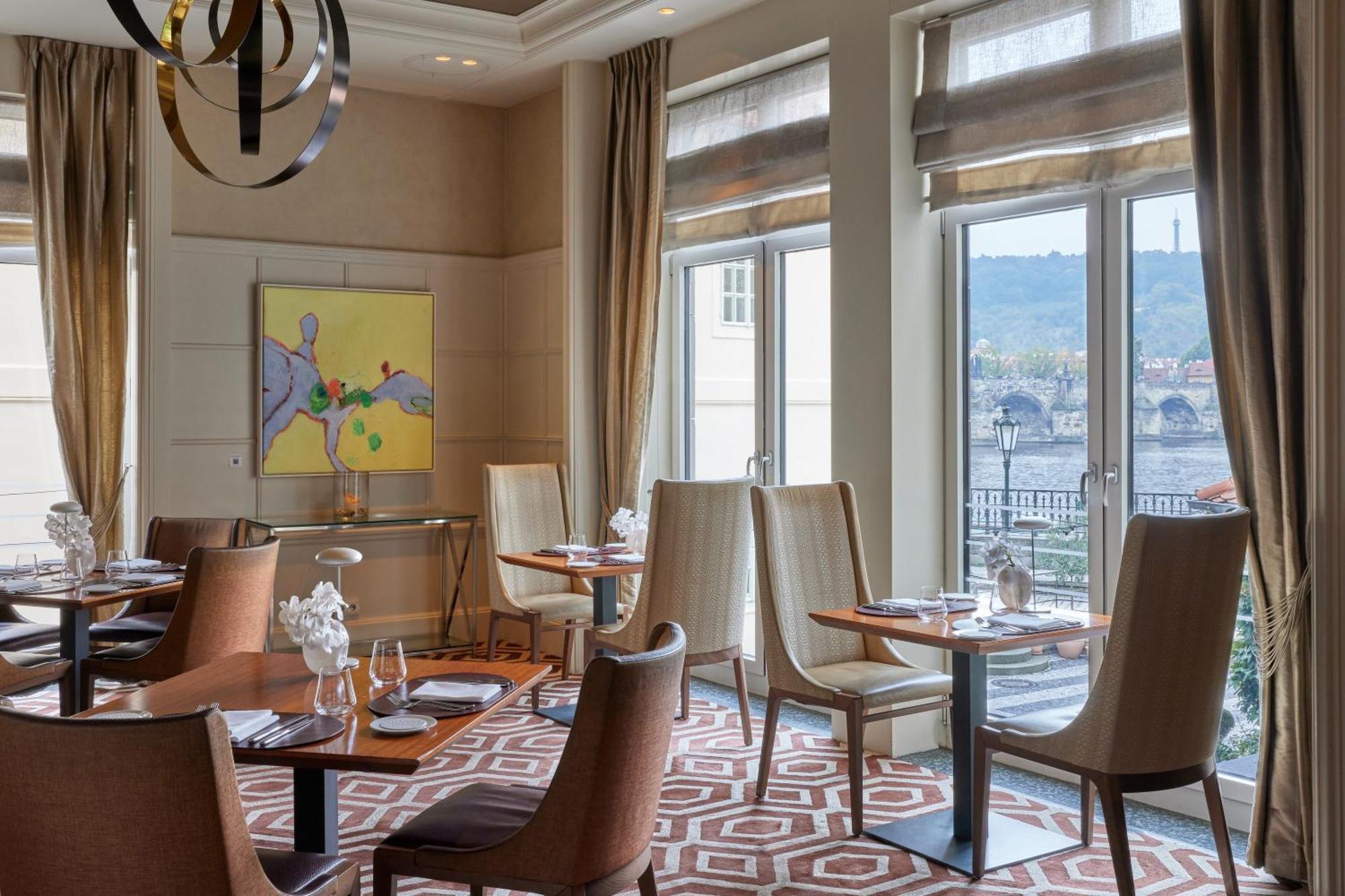 Hotel Four Seasons