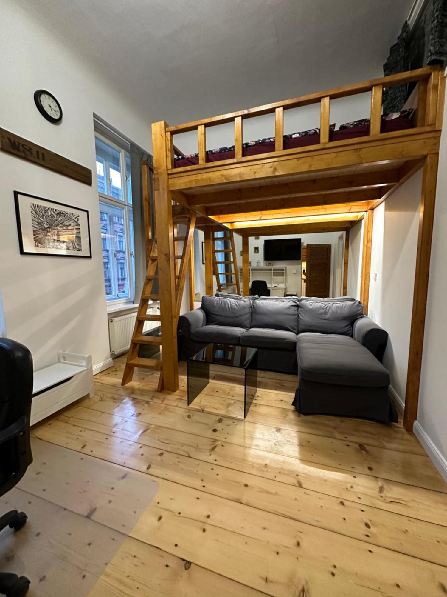 Cozy New Loft Daire