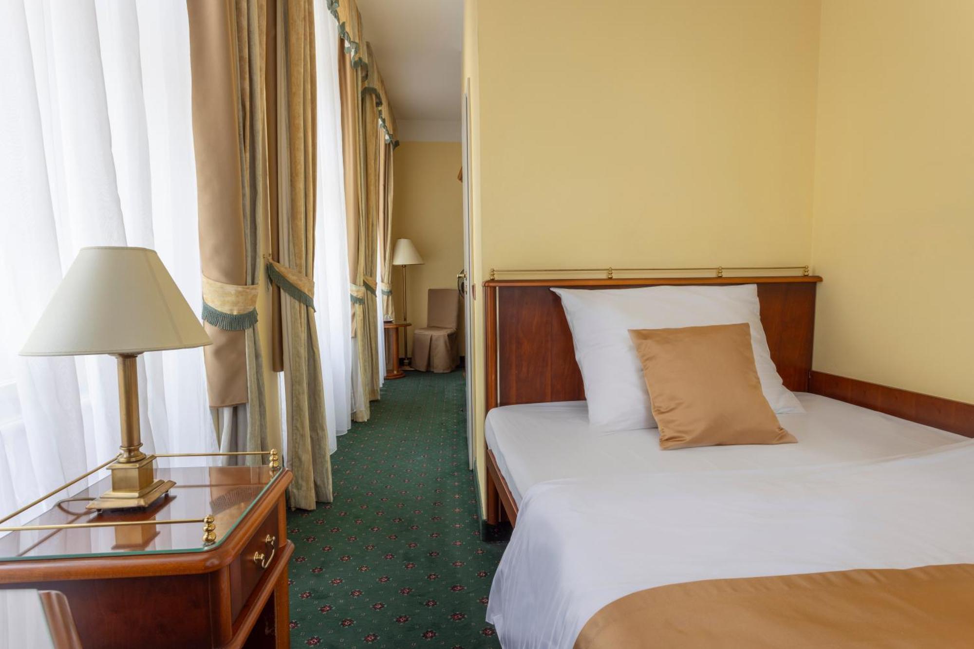Hotel William 3*