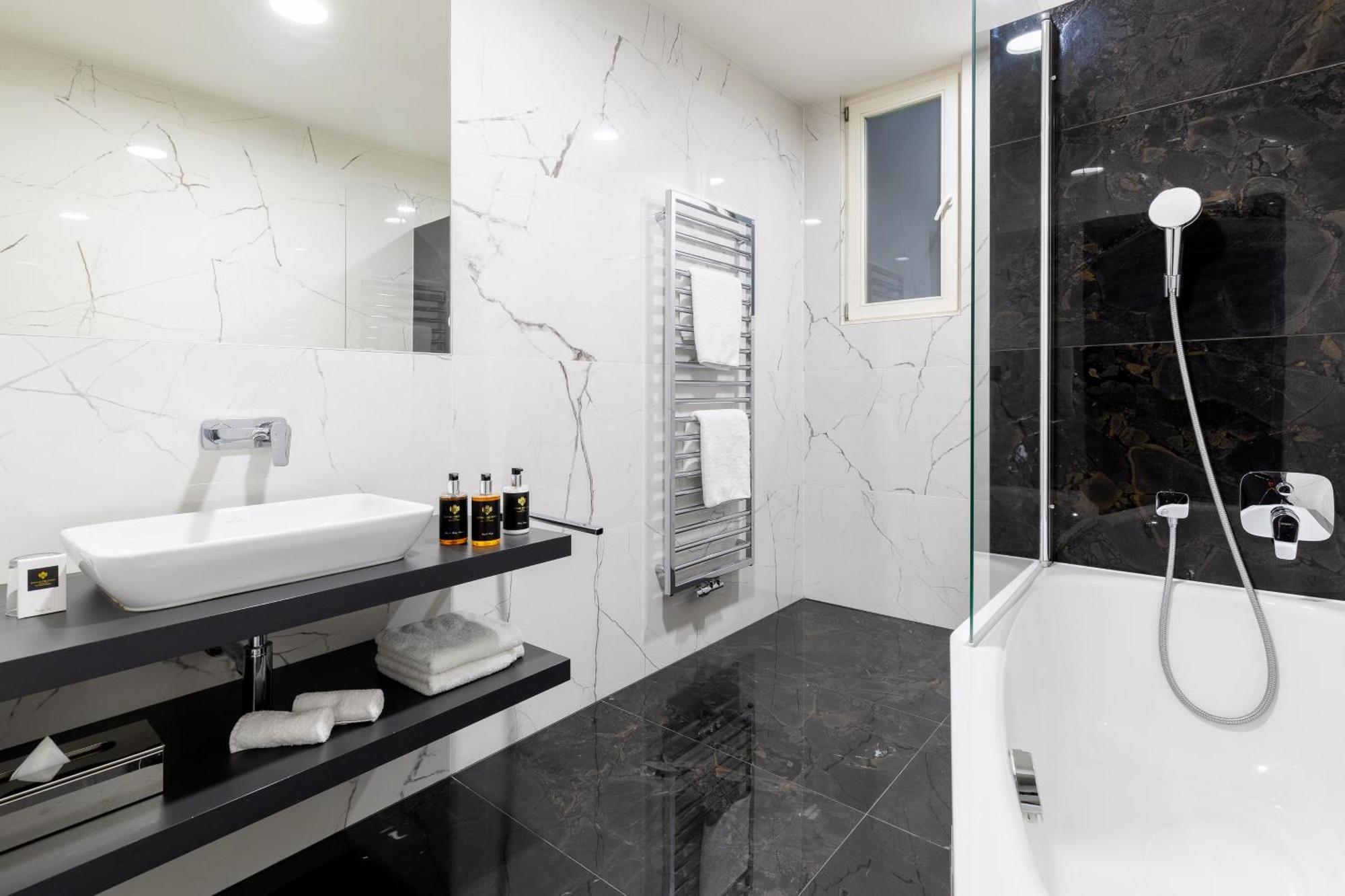 Ikona Otel 3*
