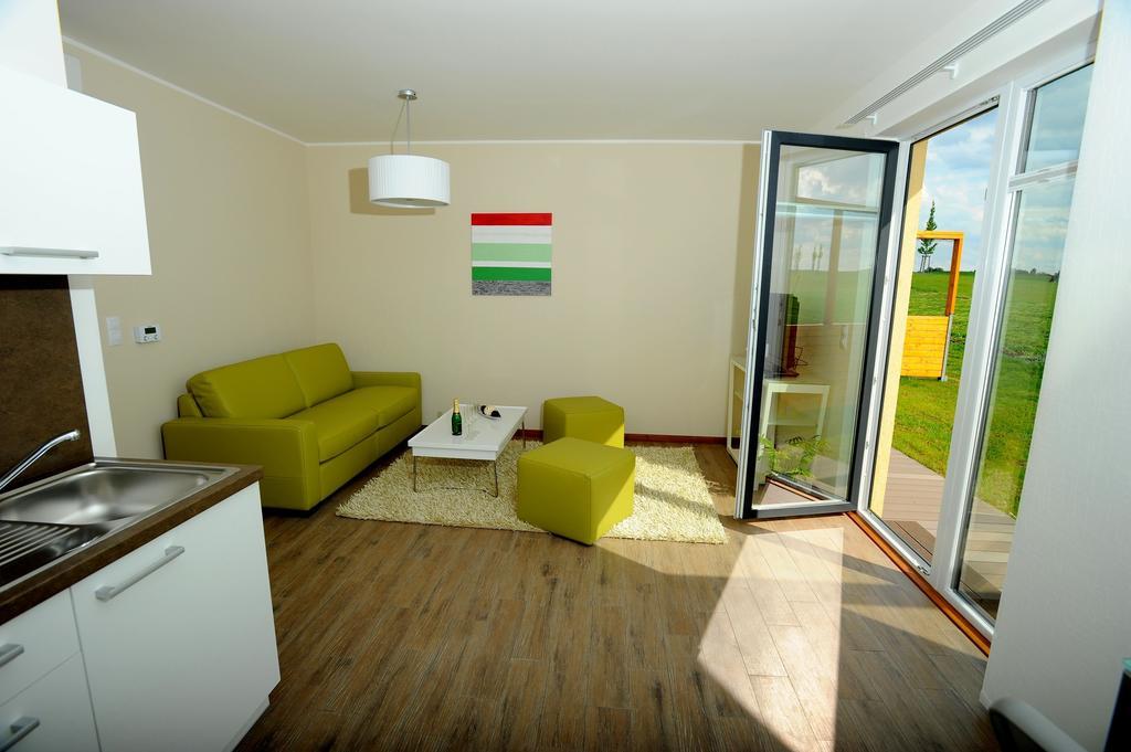 Black Bridge Aparthotel