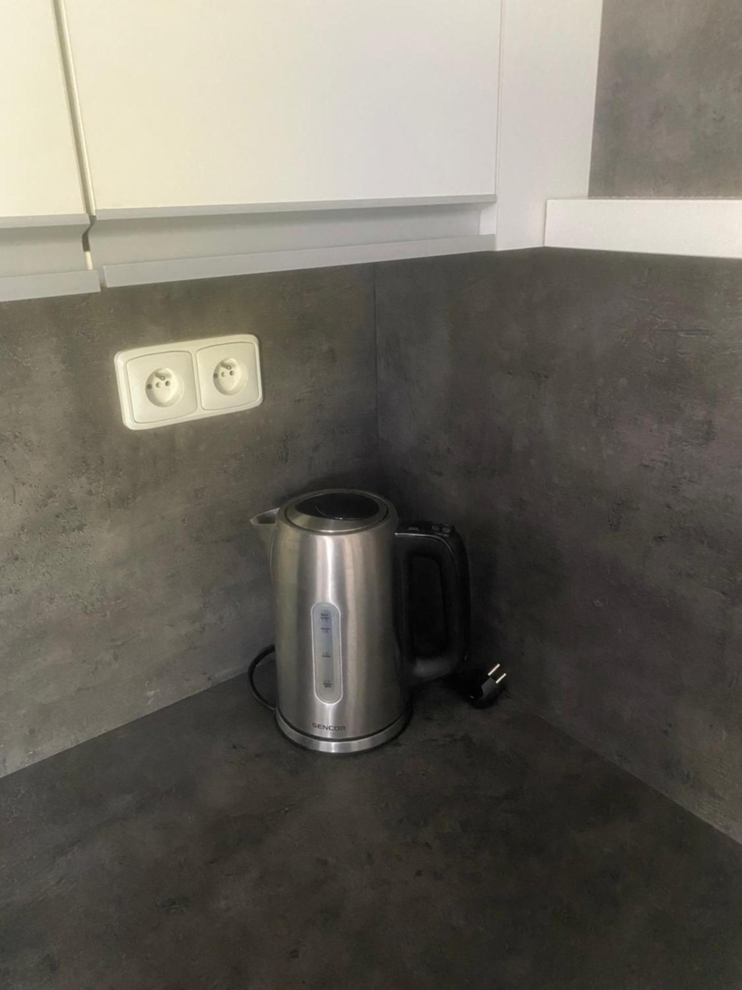 Apartman 2+kk, 50 M2 V Klidne Lokalite. 10 Min Od Centra Prahy. Apartamento Praga