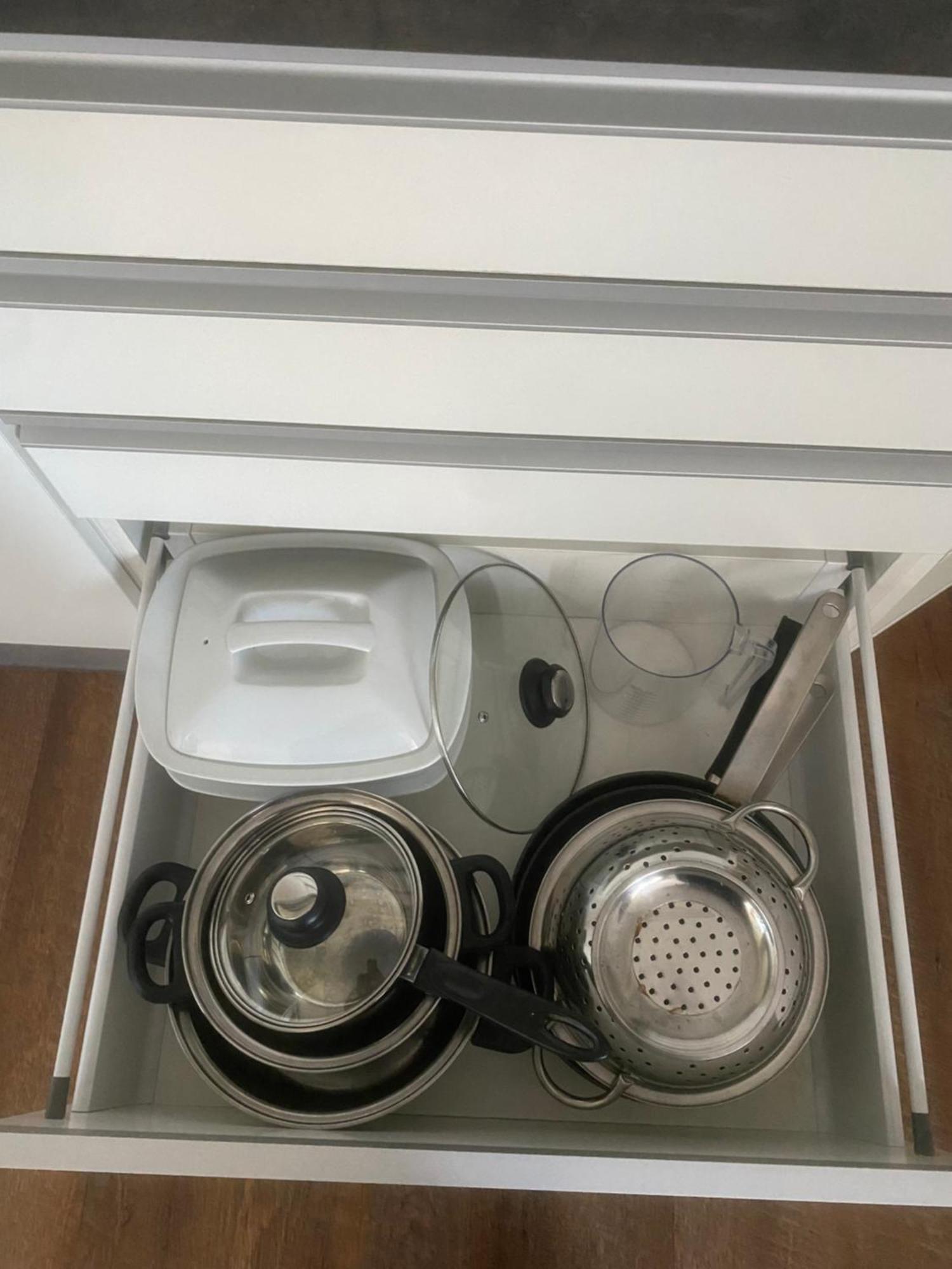 Appartement 2+kk, 50 M2 V Klidne Lokalite. 10 Min Od Centra Prahy. Prague
