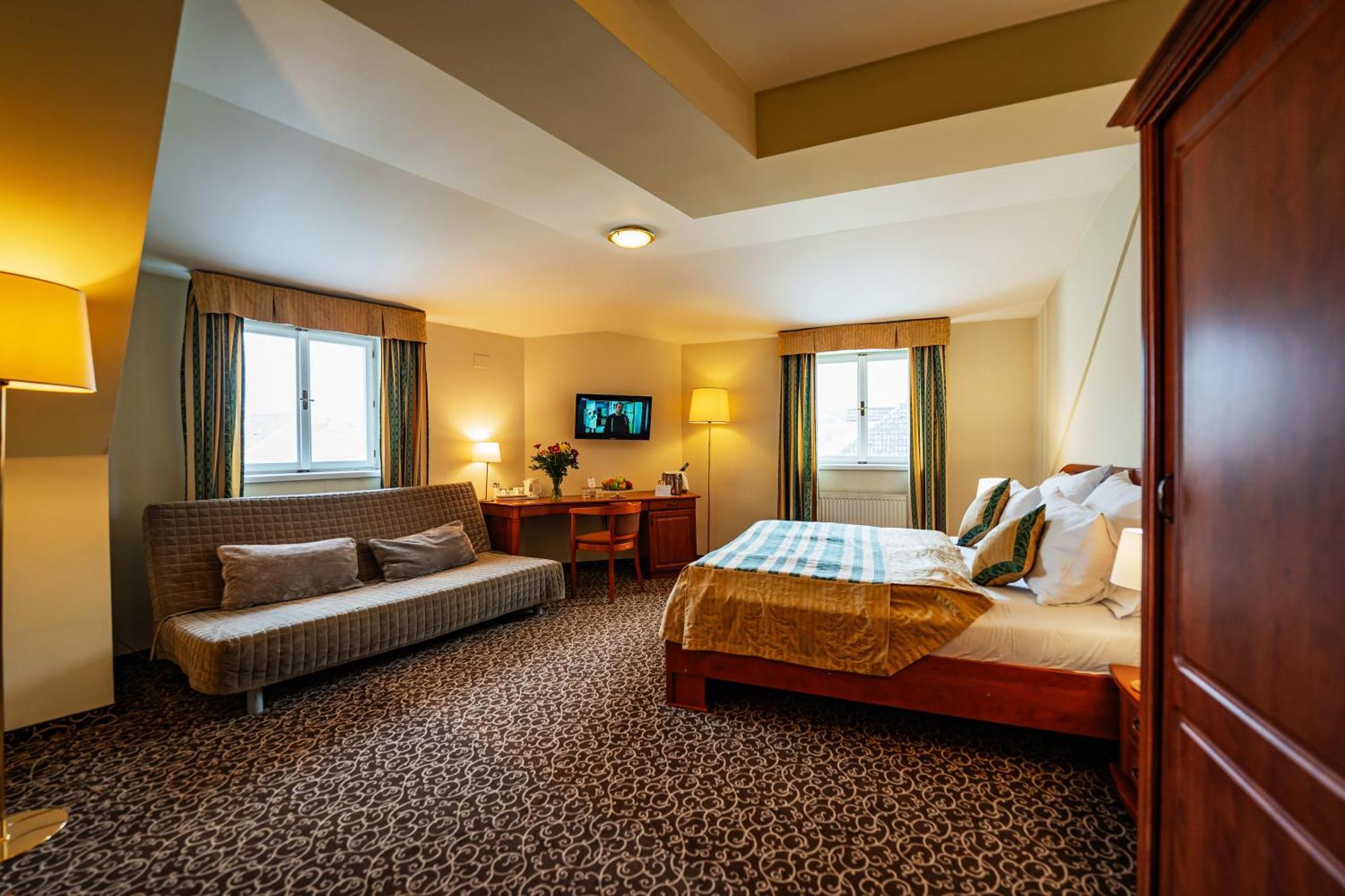 Hotel U Divadla - Czech Leading Prague