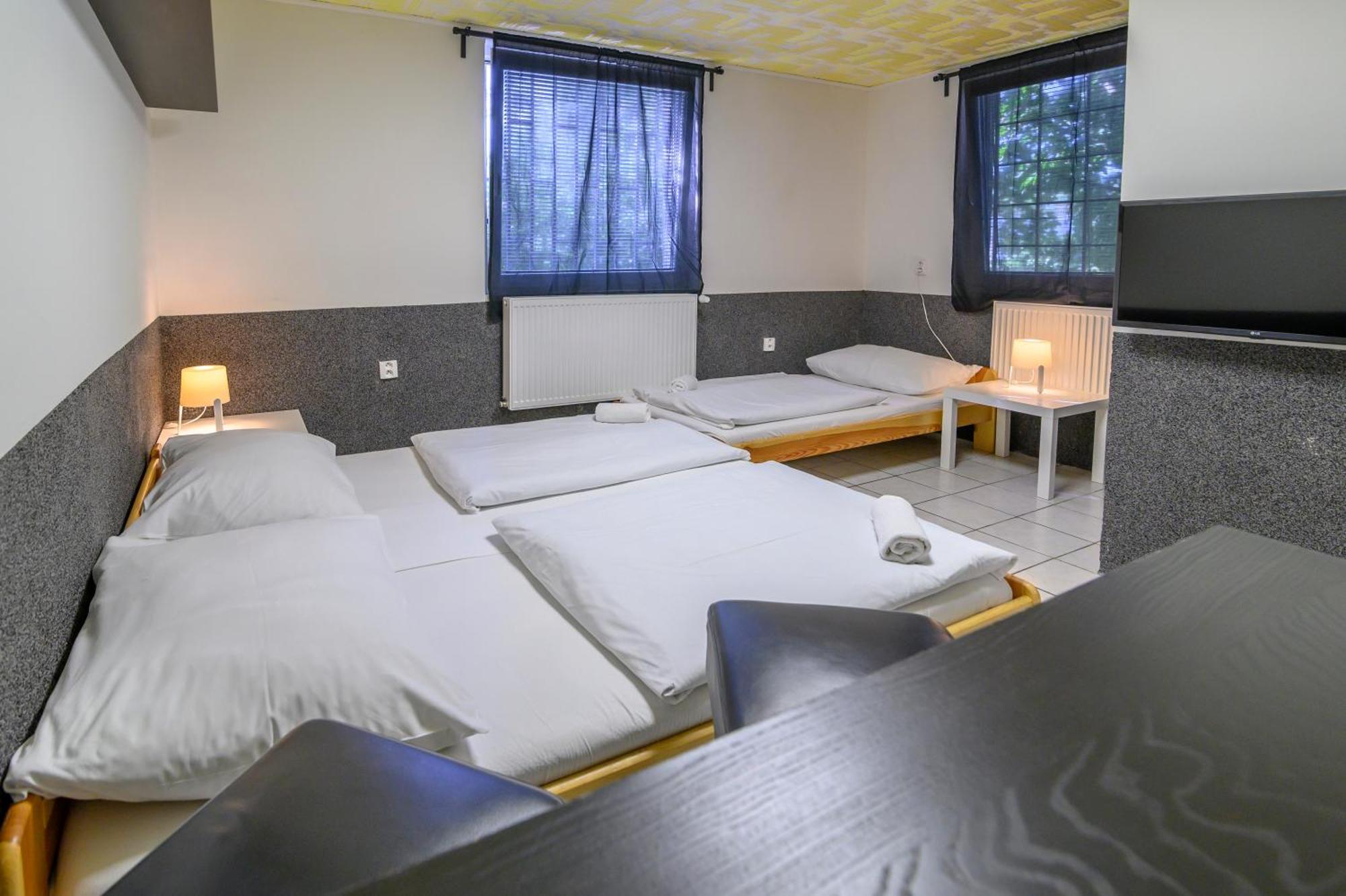 Hostel Seven *