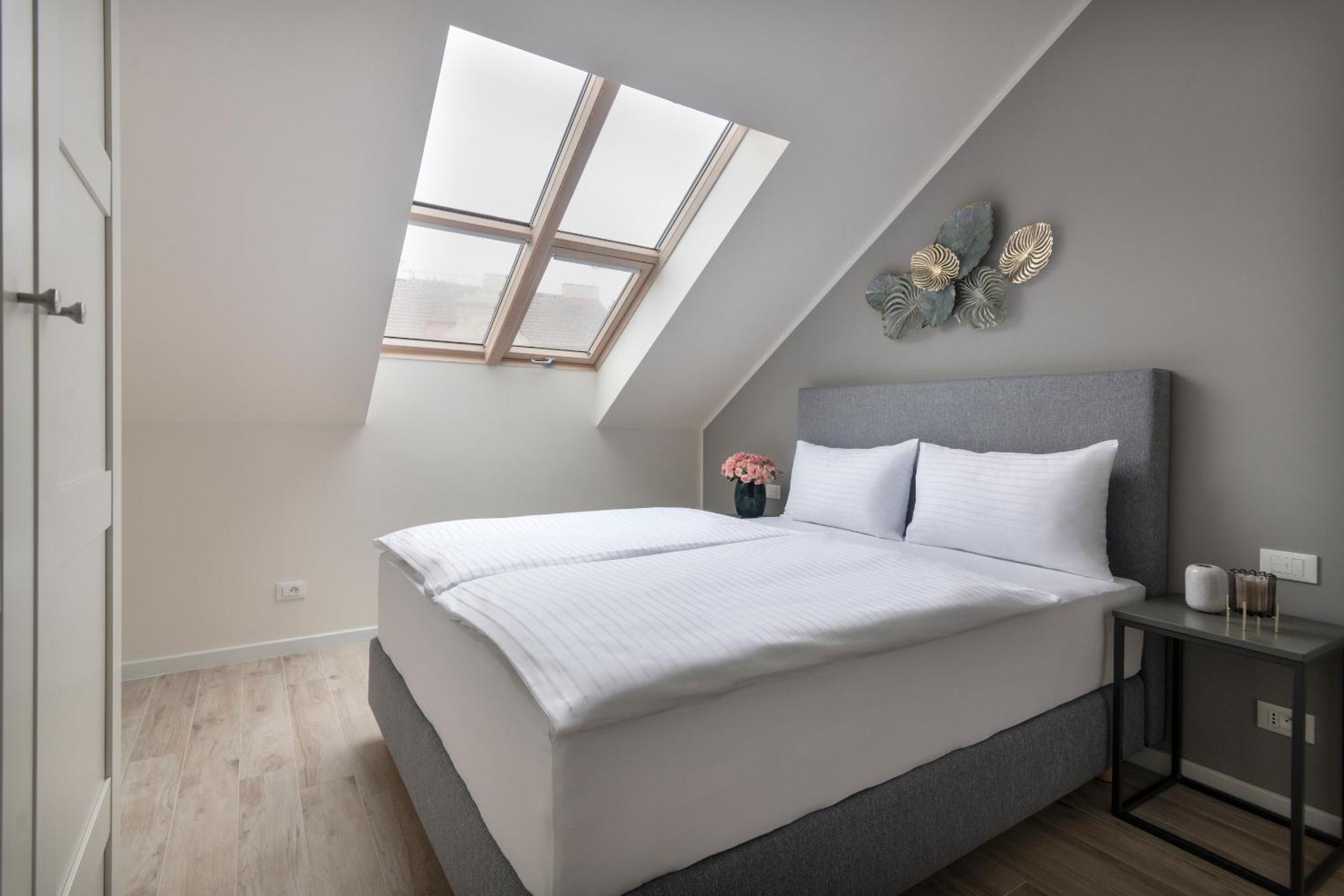 Aparthotel Kinsky Garden And By Dwellfort 4*