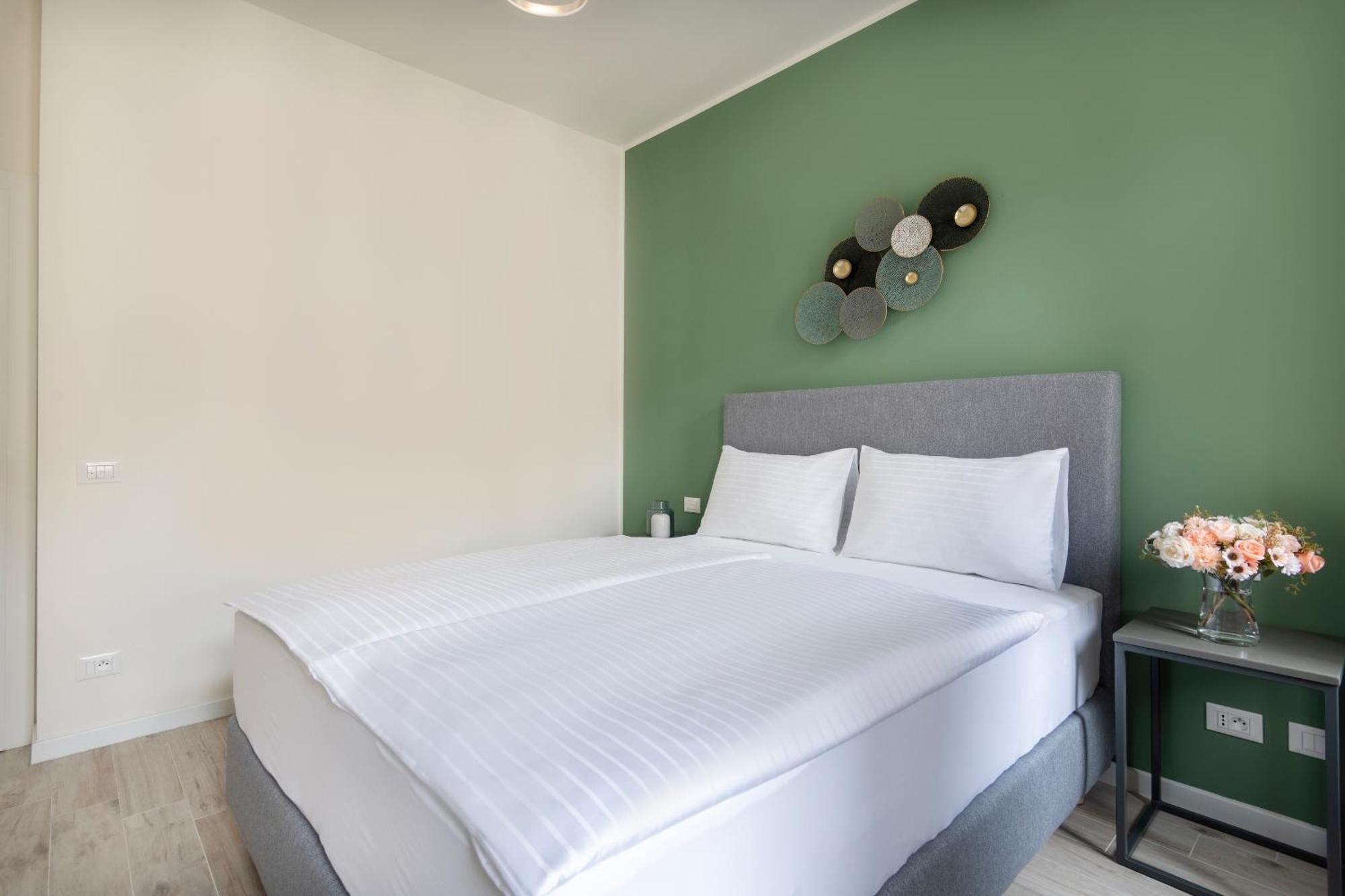 Aparthotel Kinsky Garden And By Dwellfort 4*