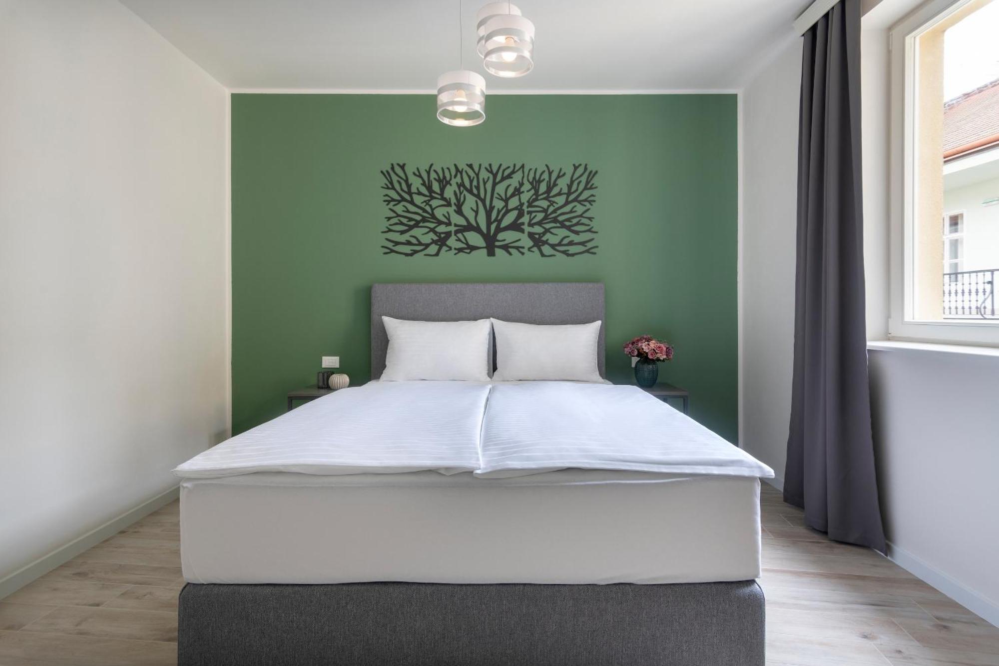 Aparthotel Kinsky Garden And By Dwellfort 4*