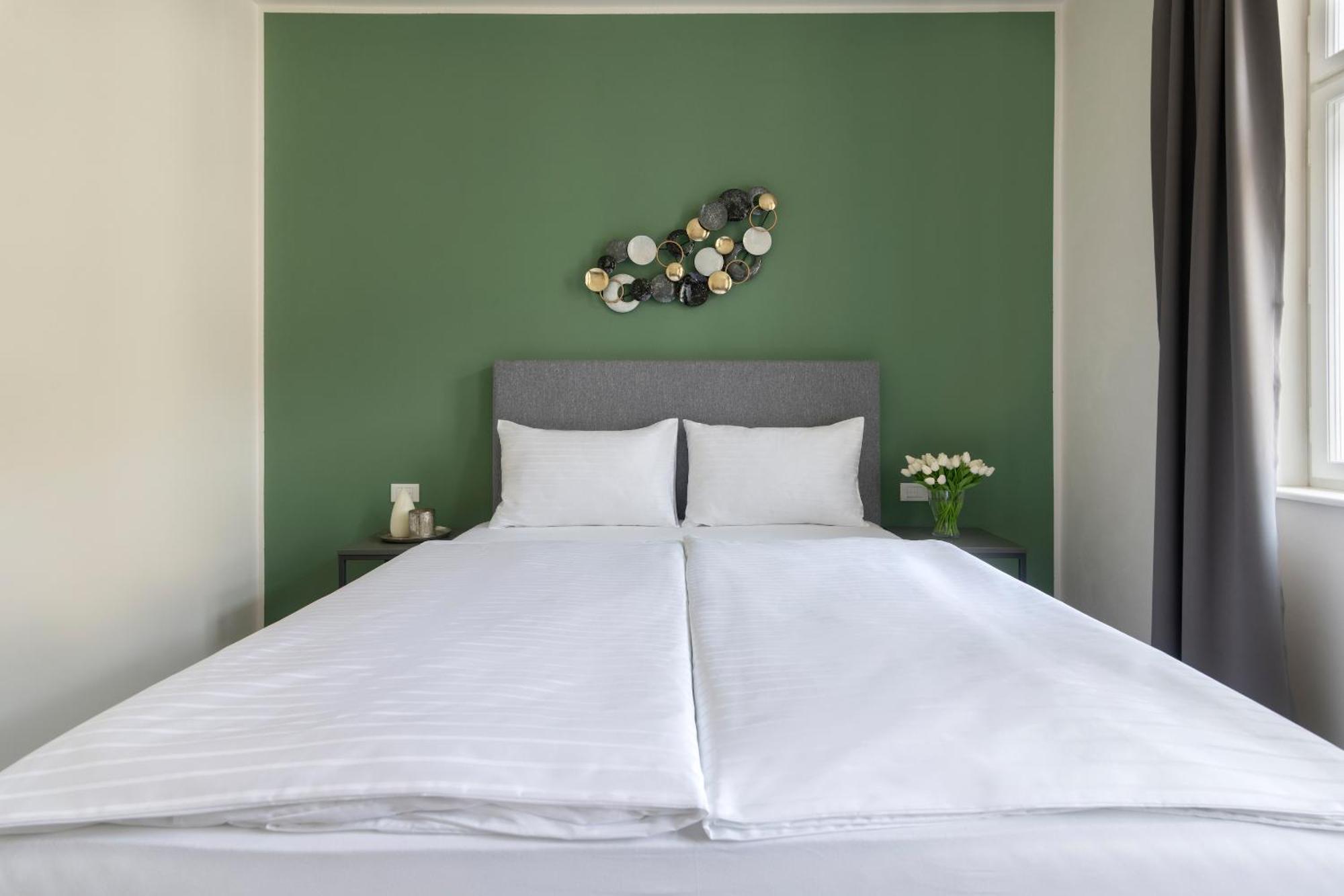 Aparthotel Kinsky Garden And By Dwellfort 4*