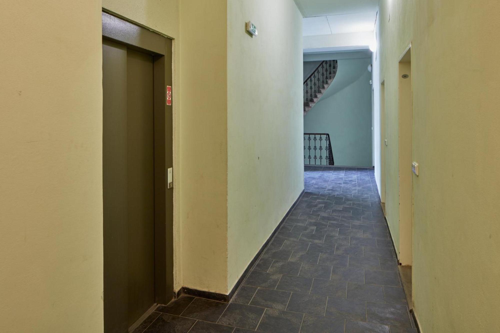Apartment Days - Stylish - Trendy Neighborhood