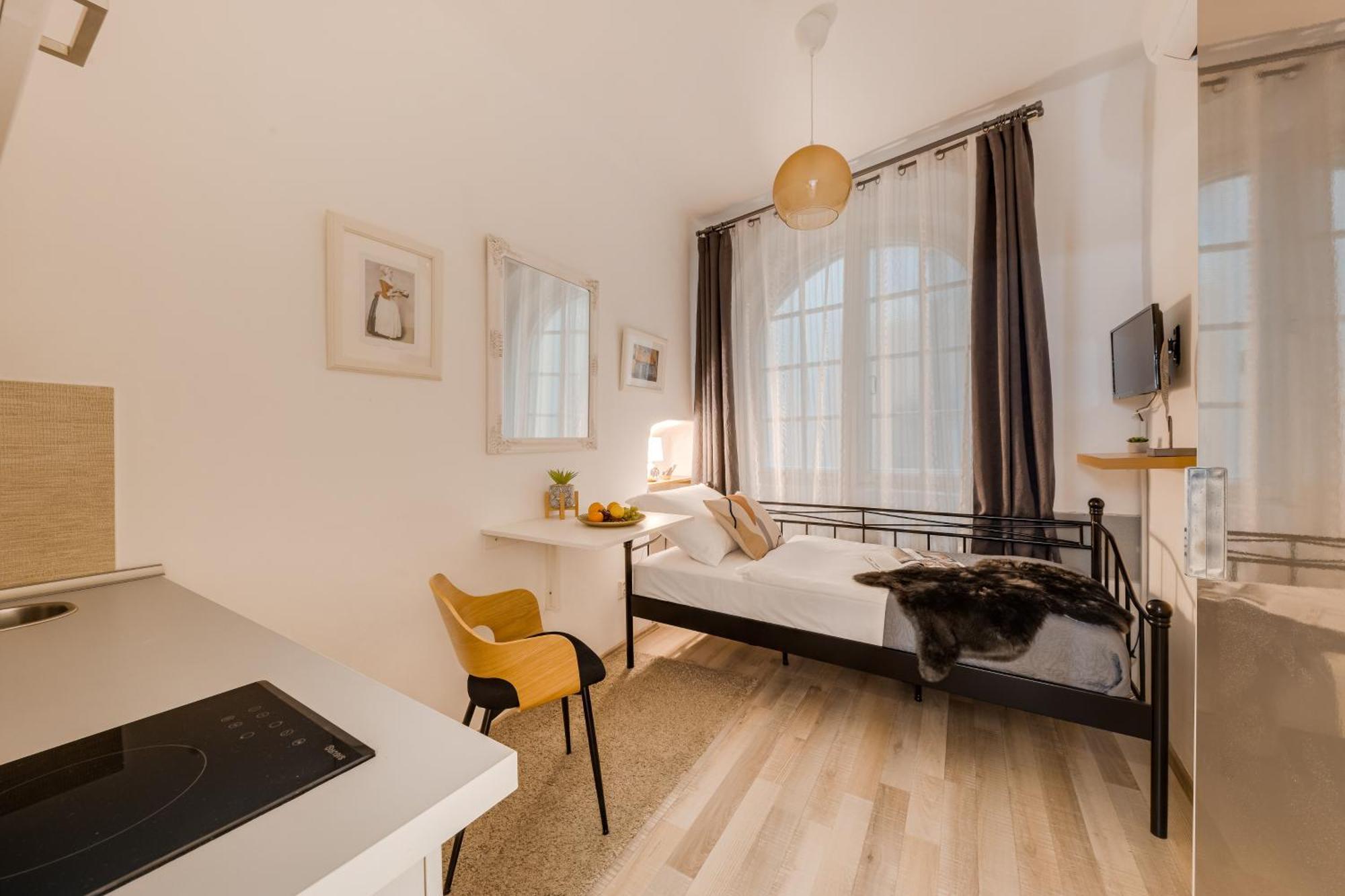 King's Road Appart hôtel *