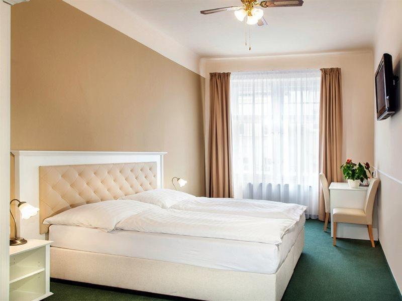 Taurus 4* Prague