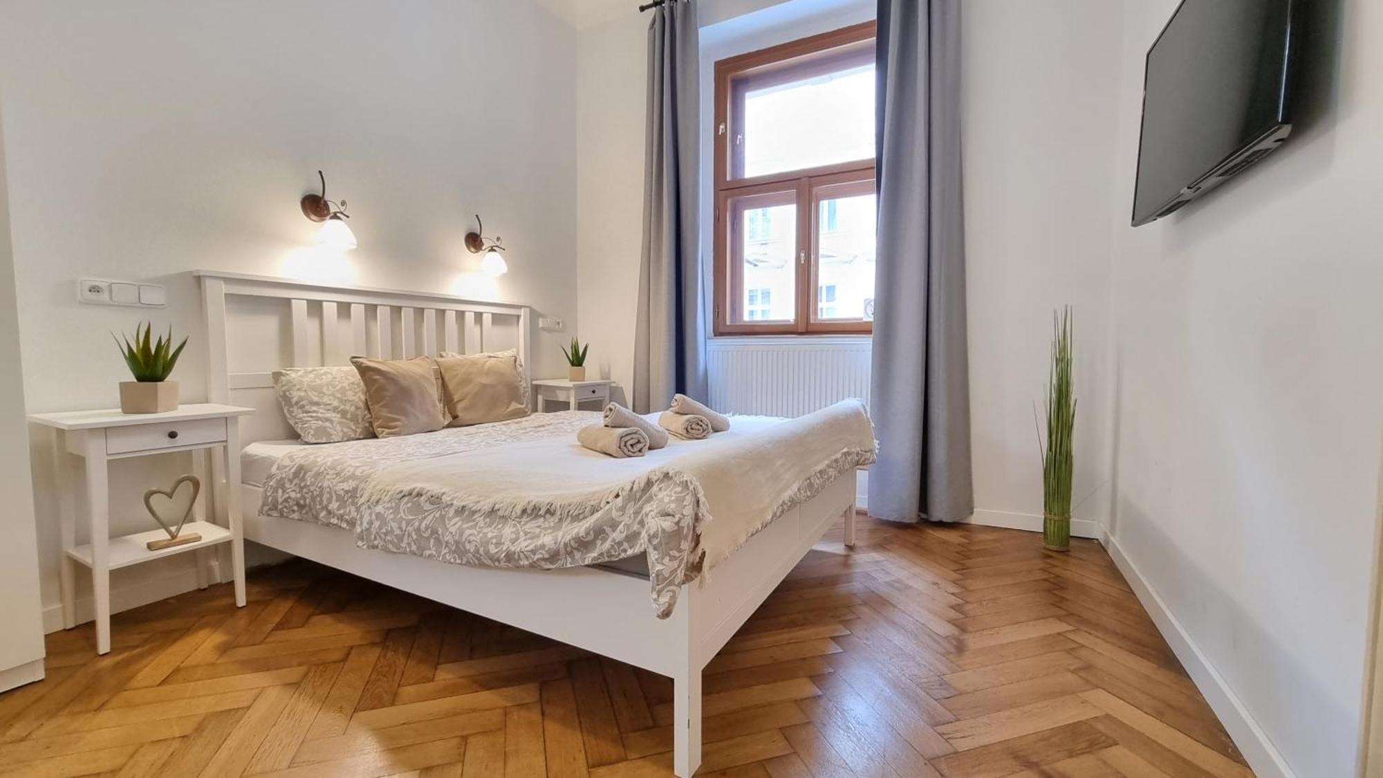 Finnem Florenc Apartamento *