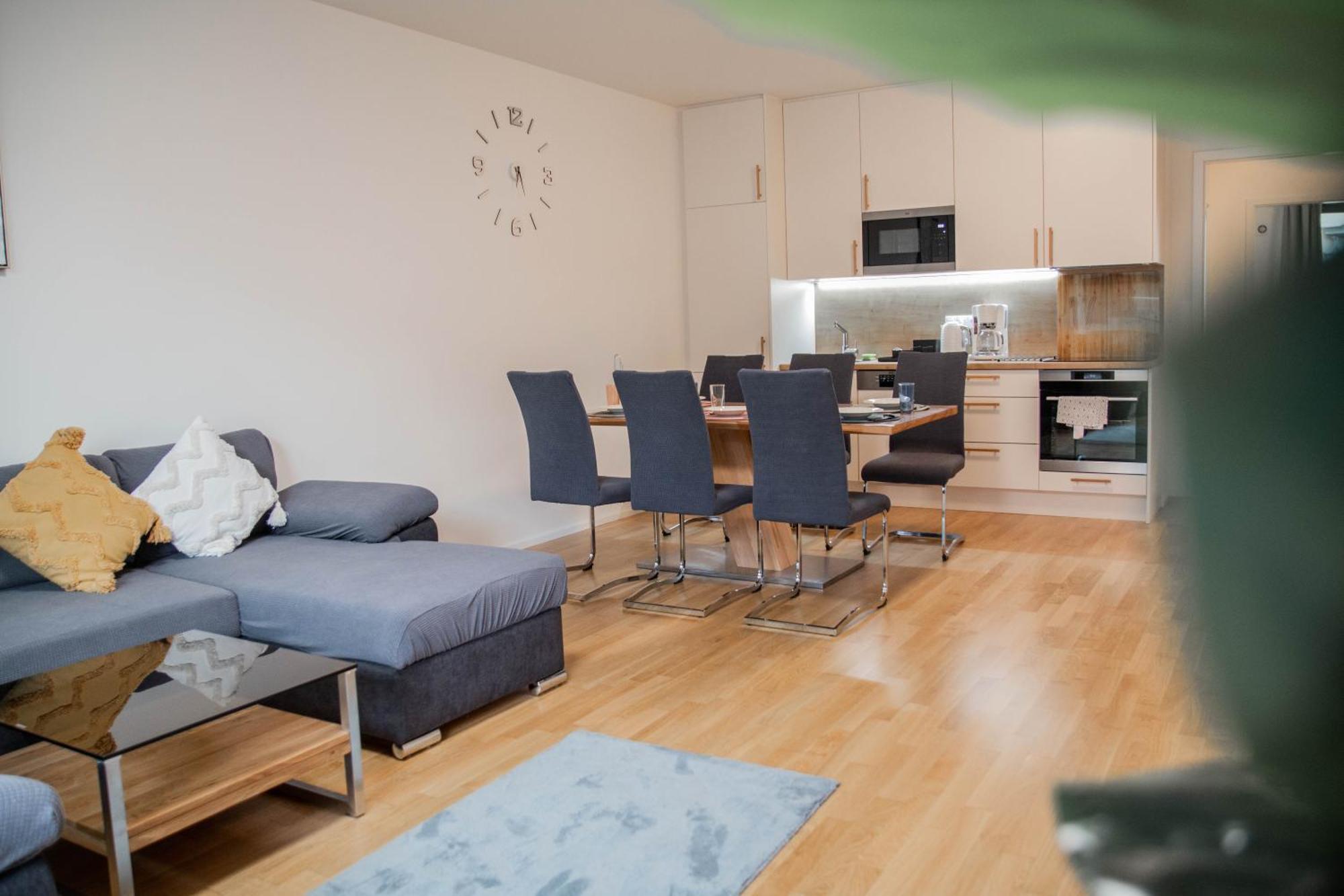 Apartamento Newly Built With Balcony, Ac And Free Indoor Garage Praga