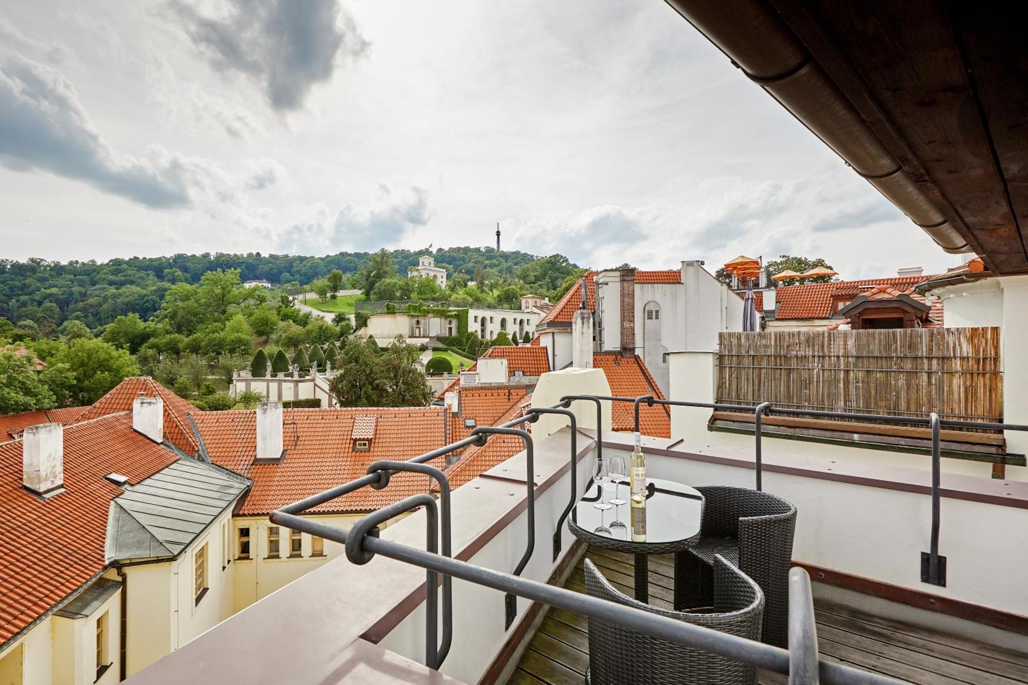 Apartamento At The Blue Lion & Parking Assistance Praga