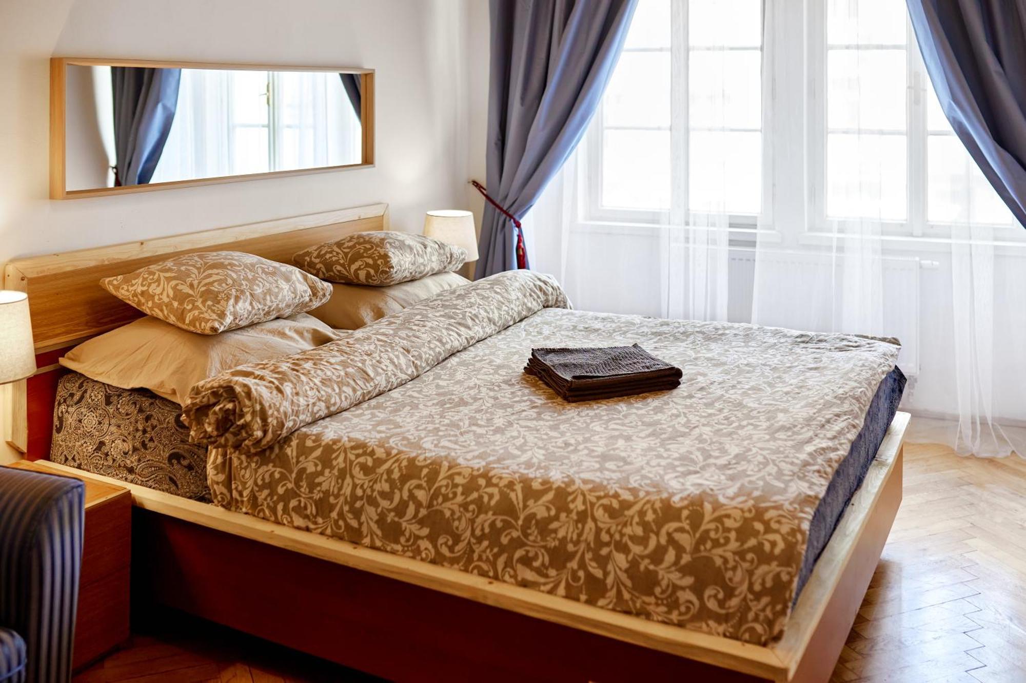 Apartamento At The Blue Lion & Parking Assistance