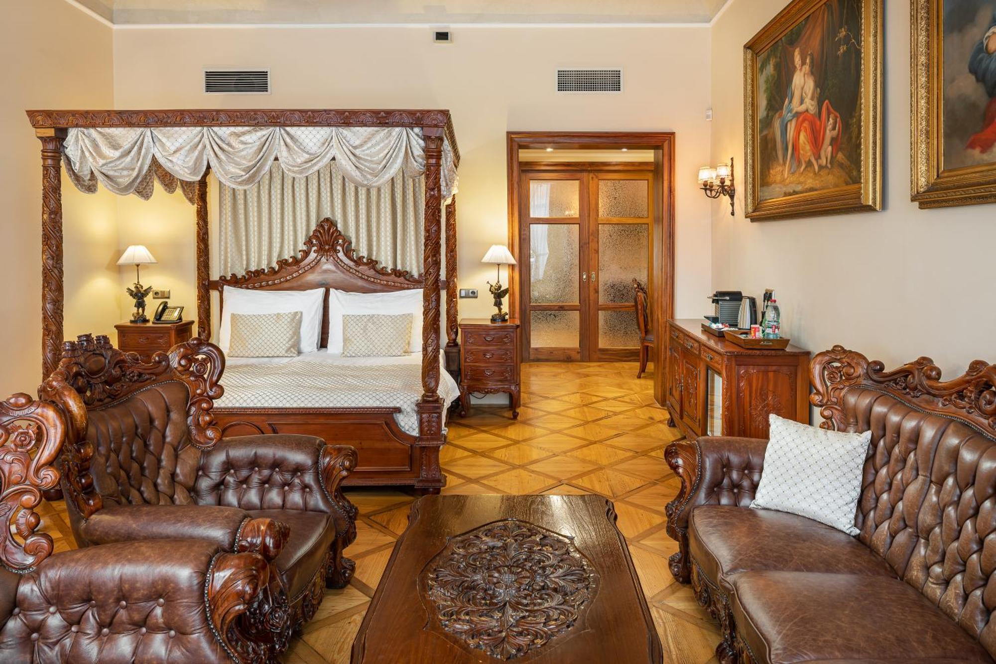 Iron Gate & By Bhg Hotel Prague