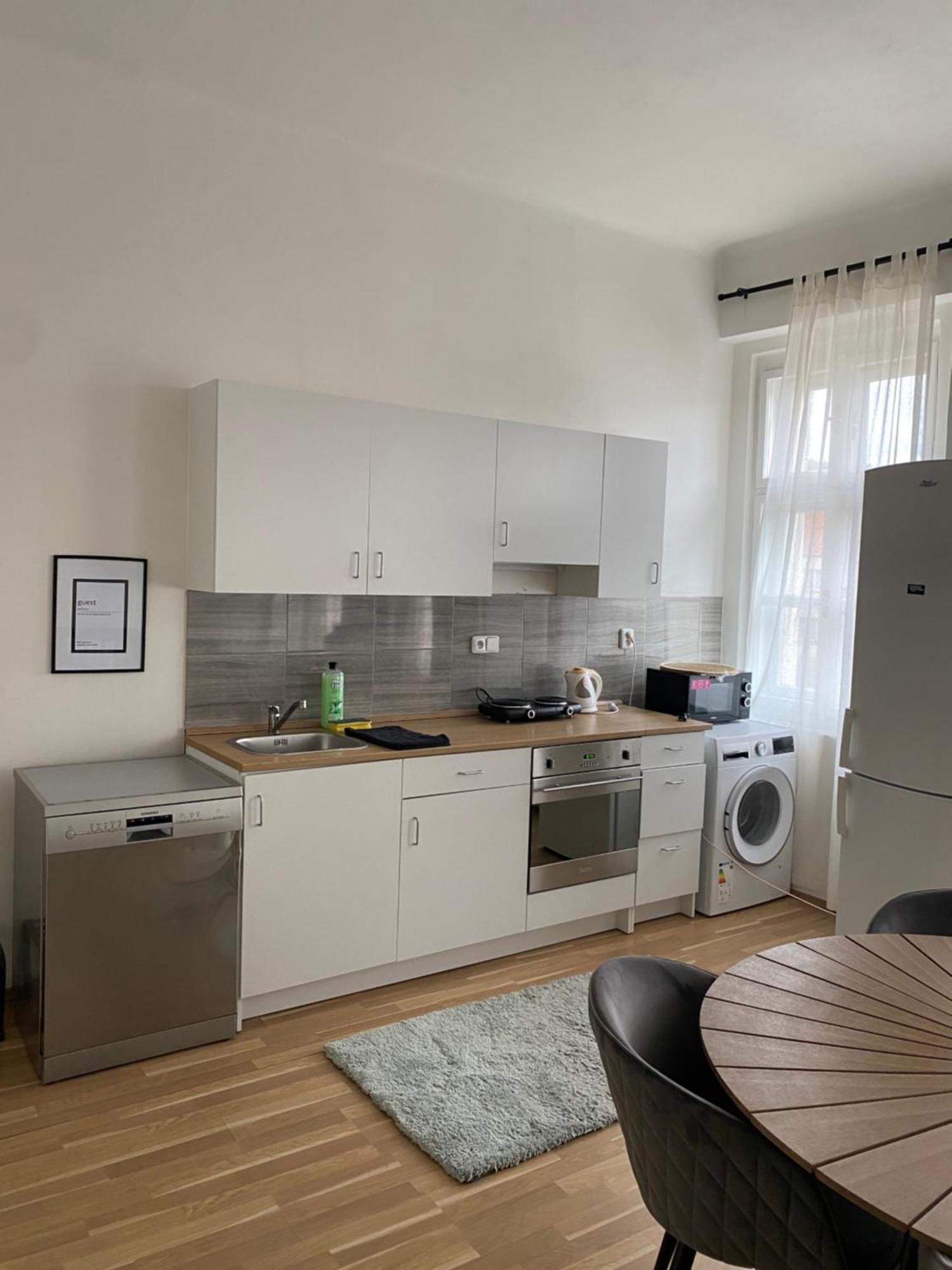 Roomy Close To Palmovka Appartement Prague