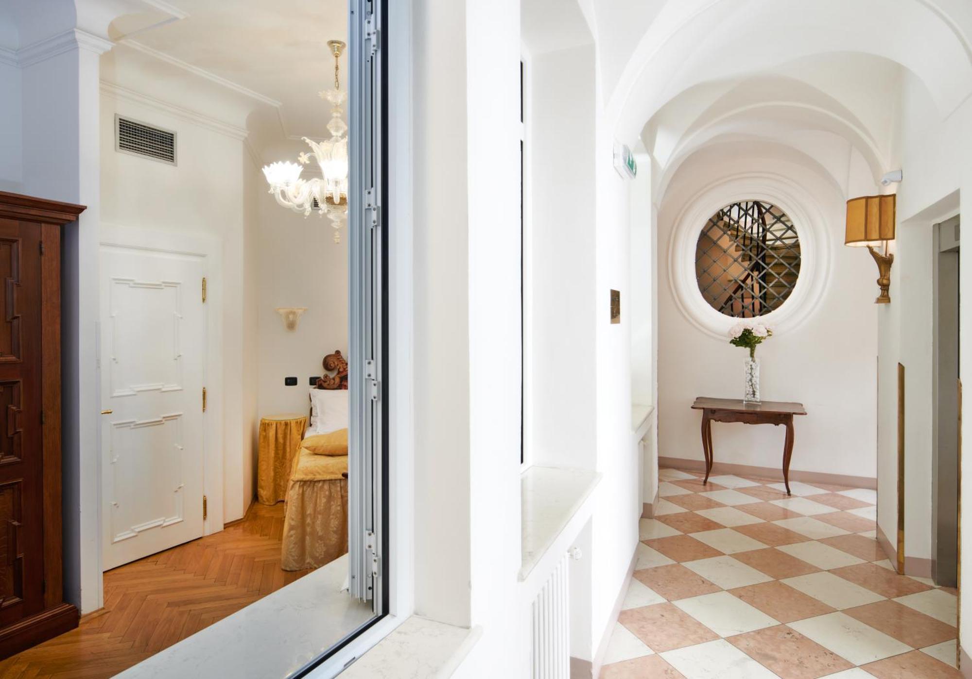 Hotel Charles Bridge Palace