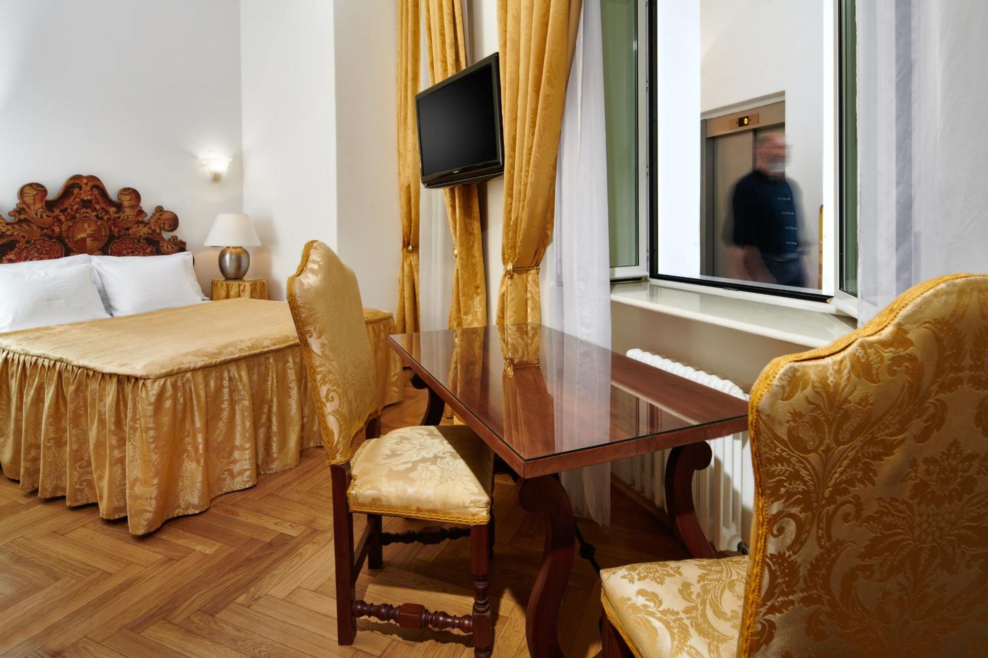 Hotel Charles Bridge Palace Prague