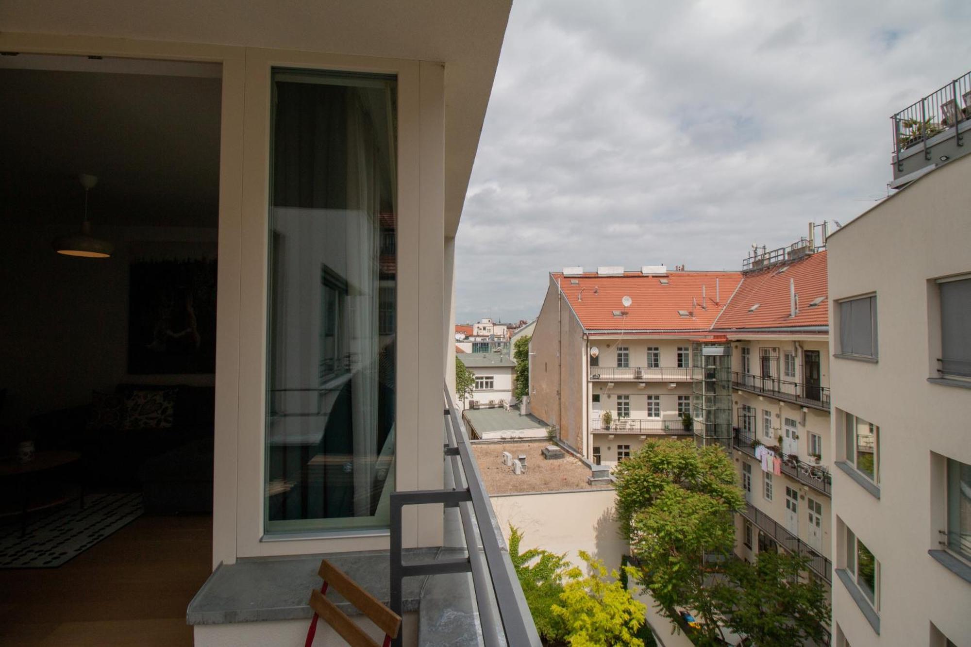 Krakovska Cr * Praga
