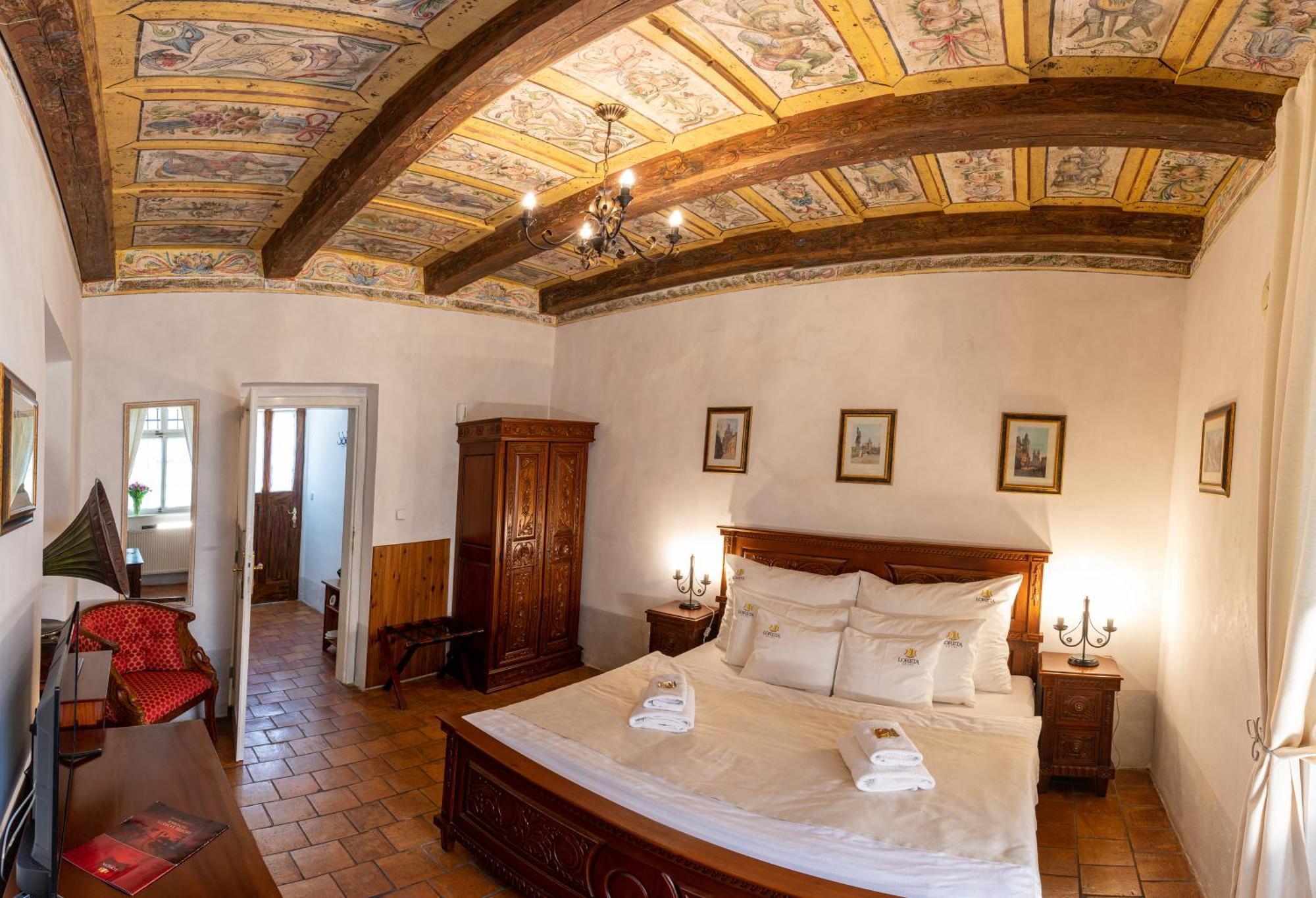 Loreta Hotel 3*
