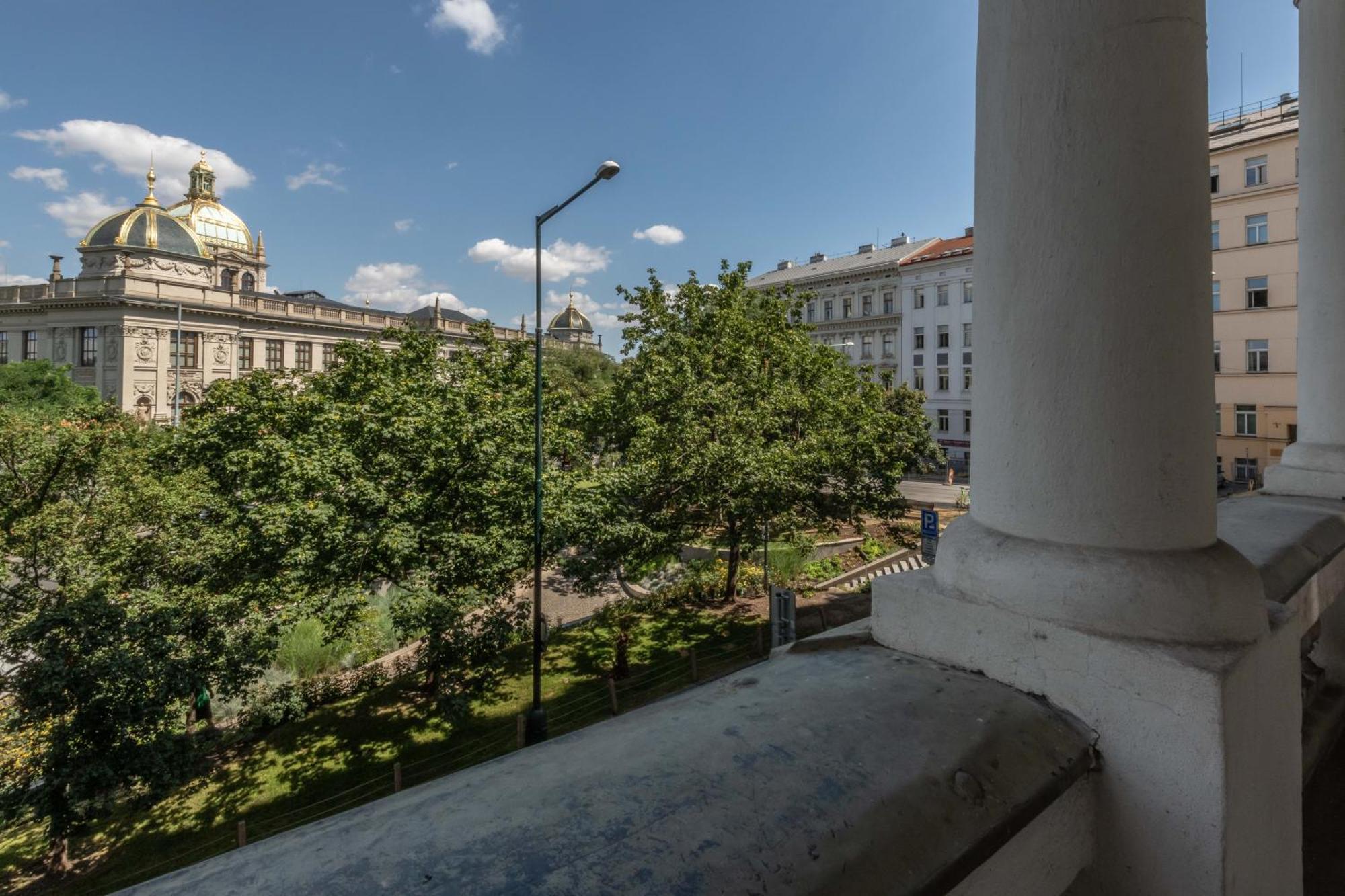 Apartamento Centrally Located 3bd Near National Museum Praga
