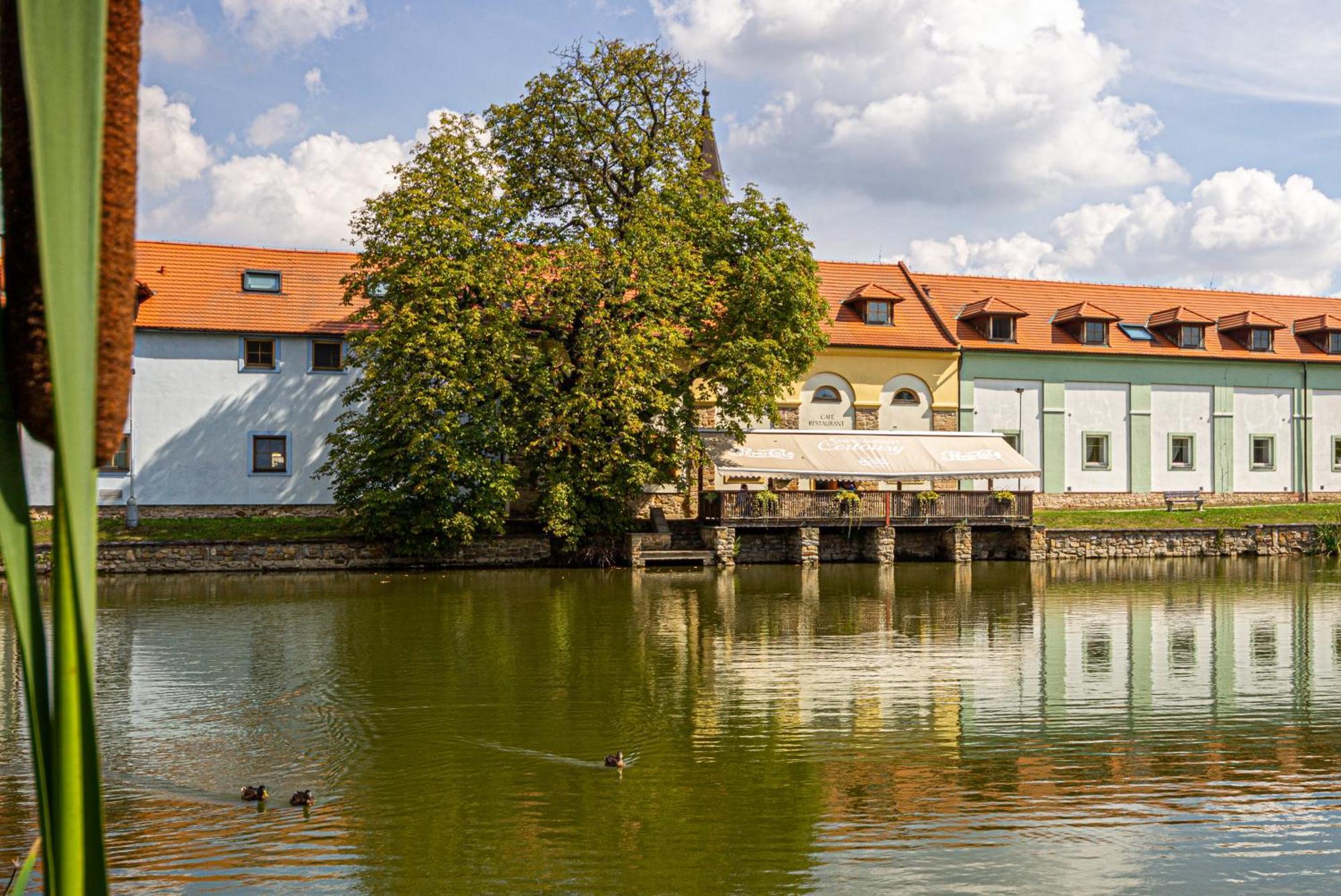 čertousy 3* Prague