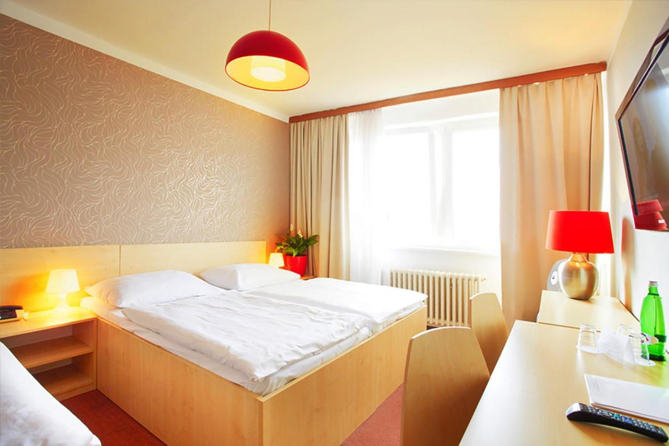 Charles Hotel