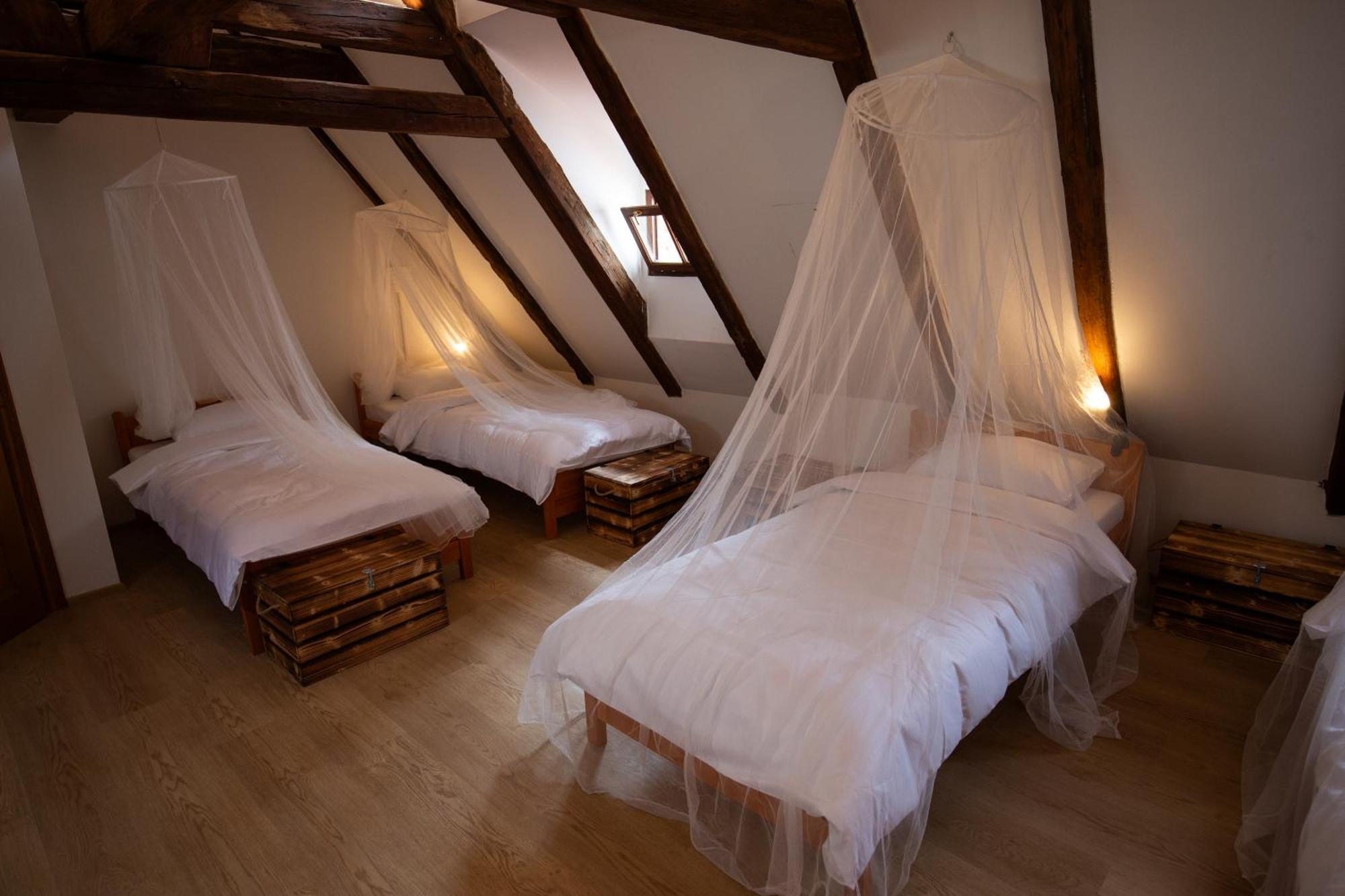 Women's Only - Female Only Hostel Prague