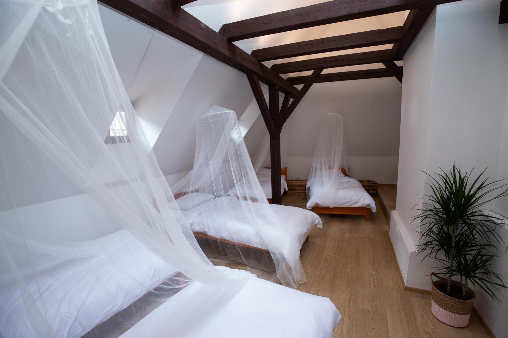 Women's Only - Female Only Hostel Prague