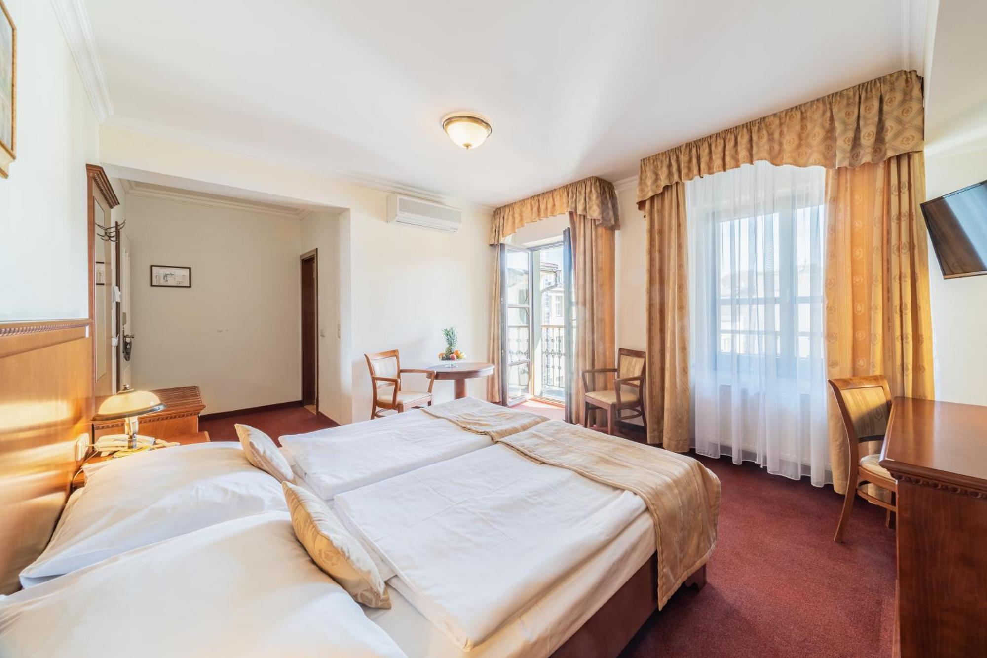 Arkada Hotel 4*