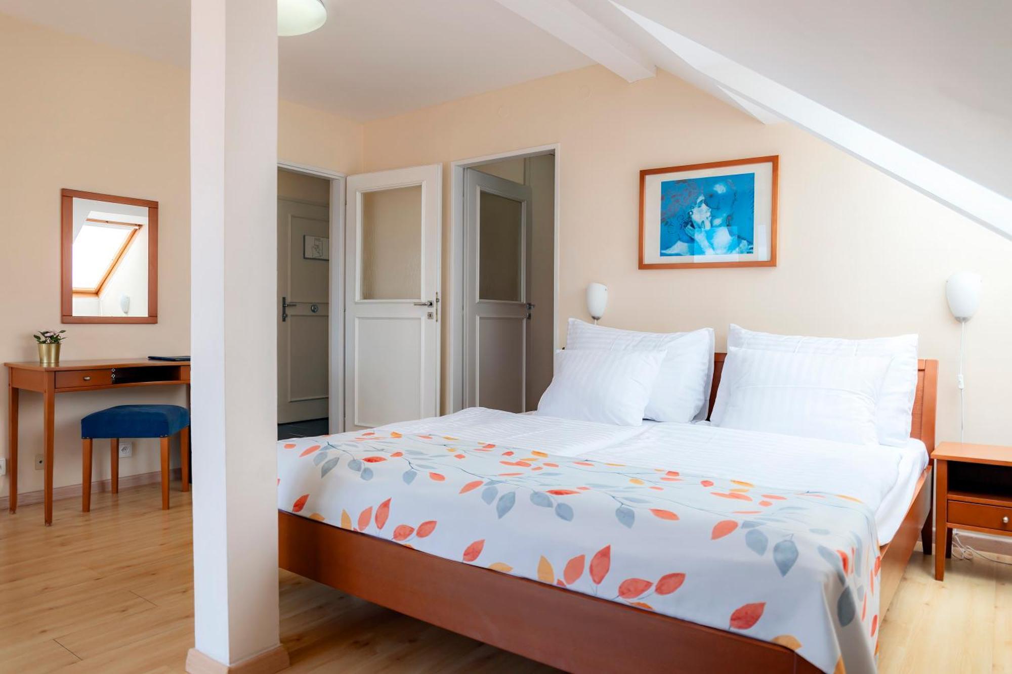 Orion Apart Otel Prag