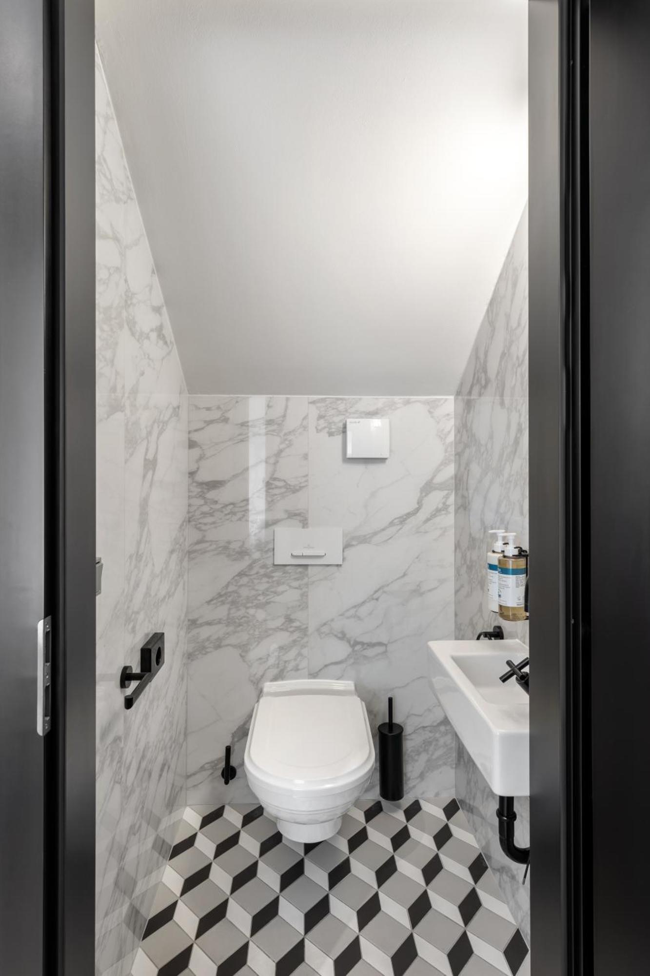 Numa Republika Aparthotel 4*