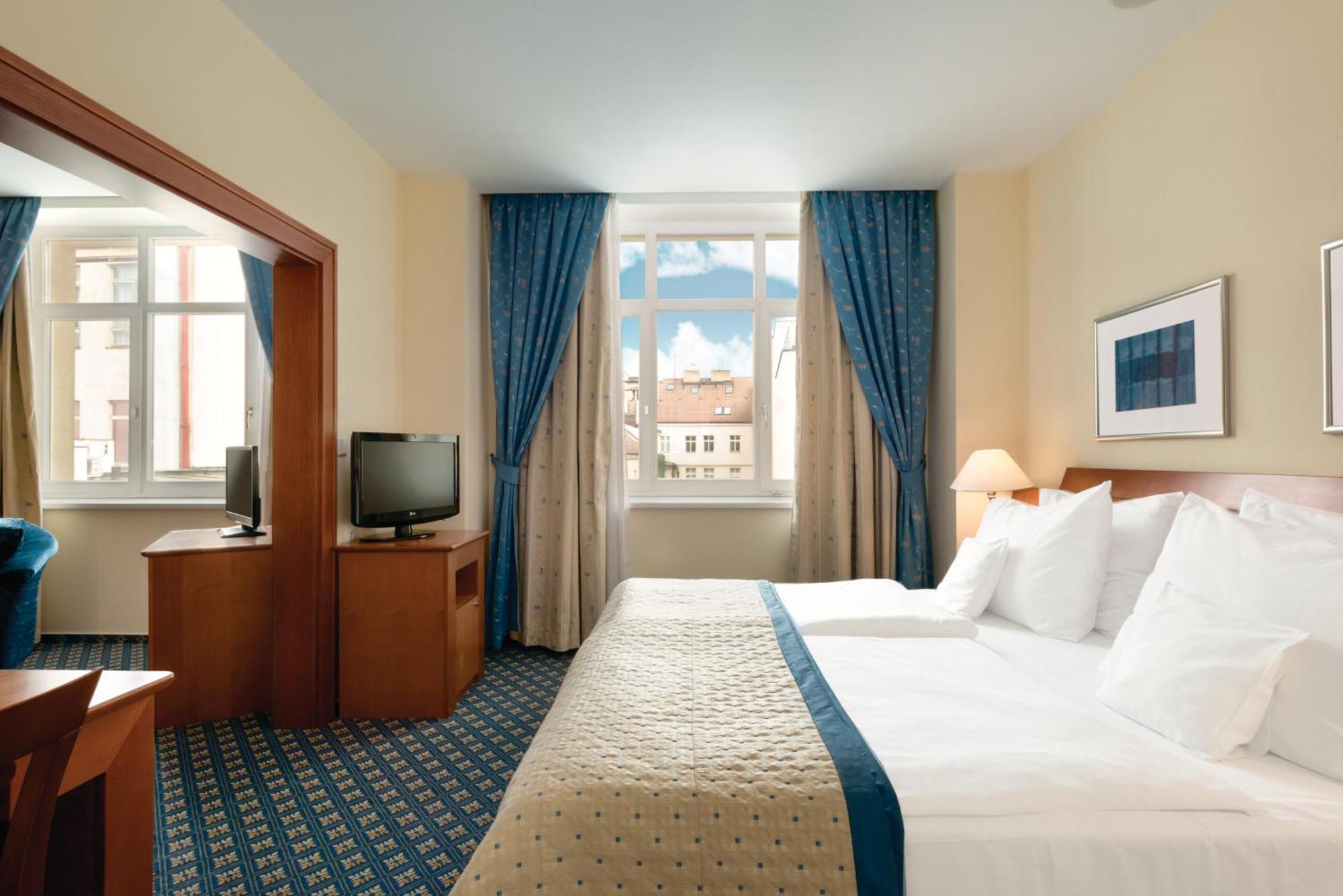 Ramada Centre 4* Prague