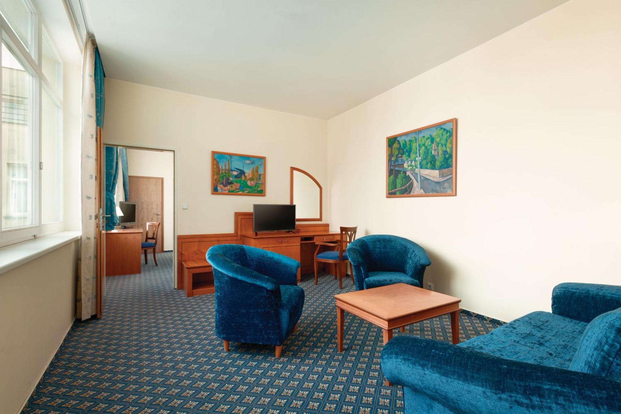 Ramada Centre Hotel