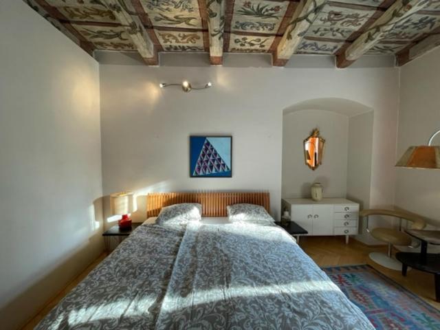 Apartment Mala Strana 1 *