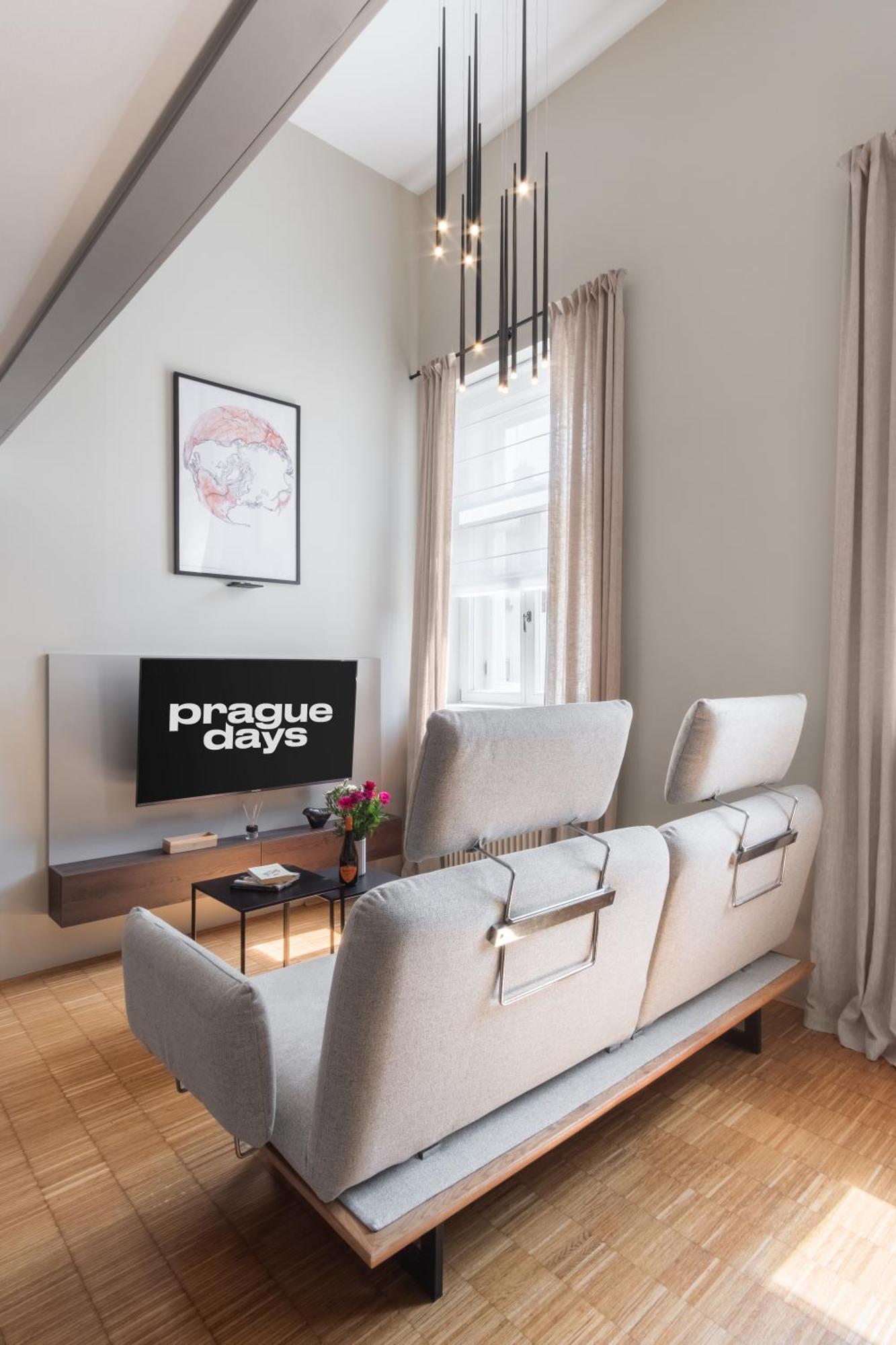 Apartment Days - Loft - Parking - 4 Min Wenceslas Sq *