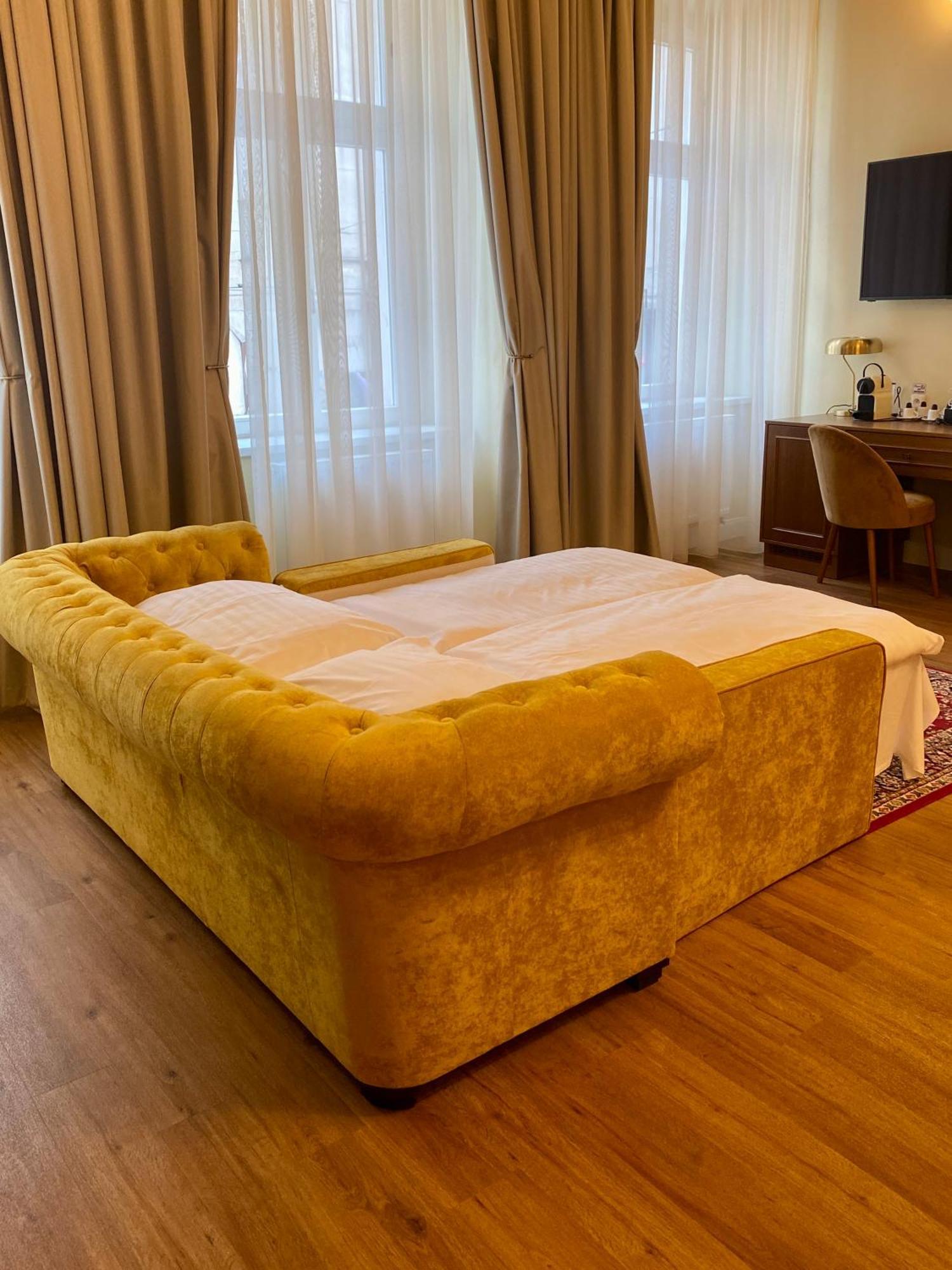 Garden Court Praga