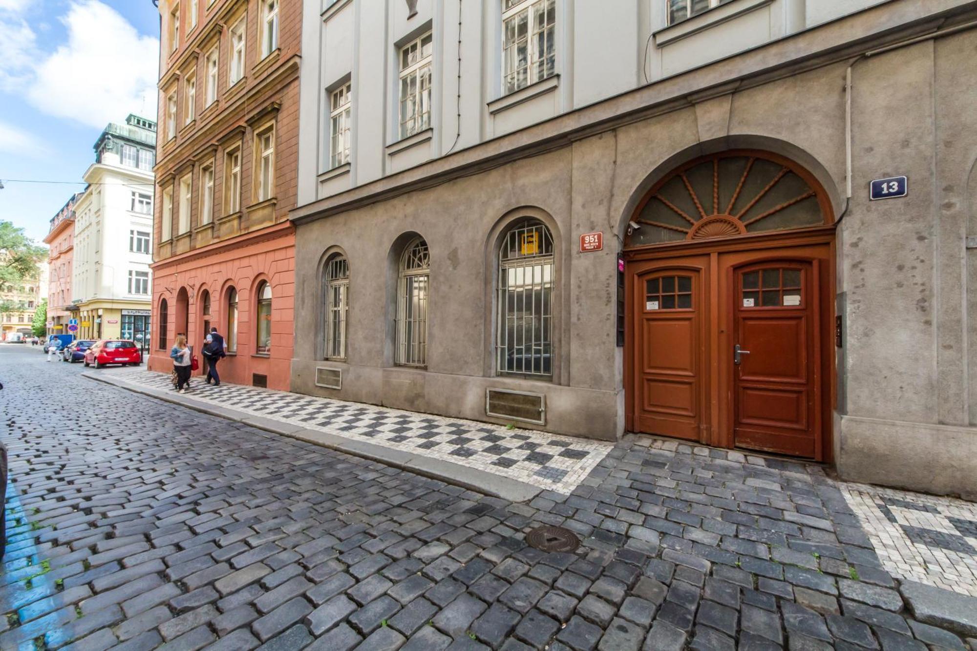 Rose Antique Apartment Prague