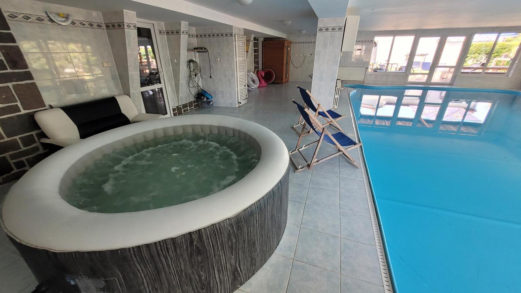 Wellness Aqua House Villa Prague