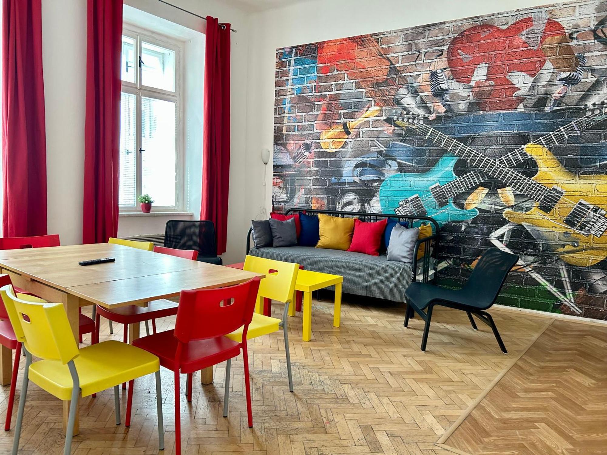 Apartment Party House - Ve Smeckach 18, Center!! Prague
