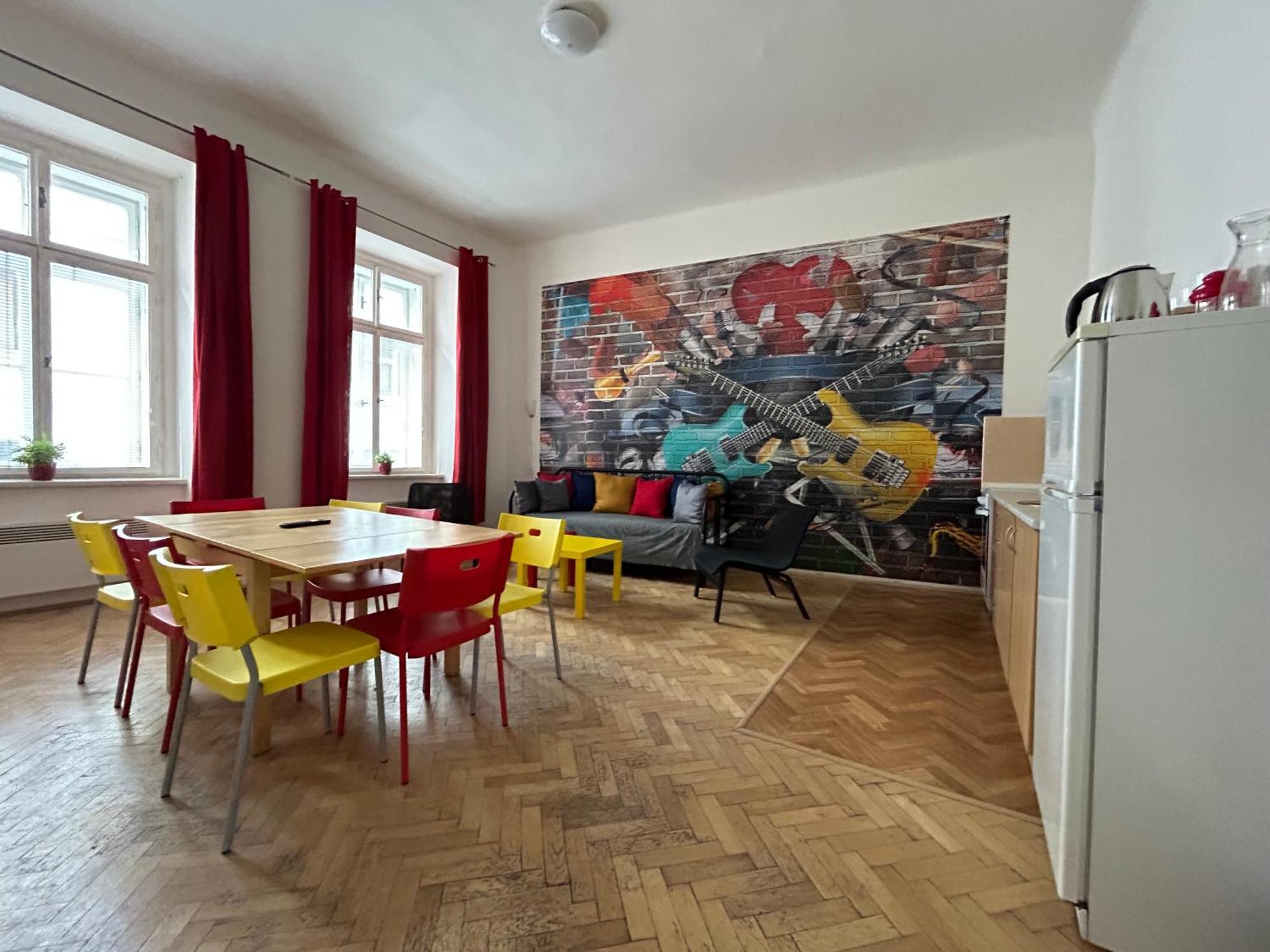 Party House - Ve Smeckach 18, Center!! Apartment Prague