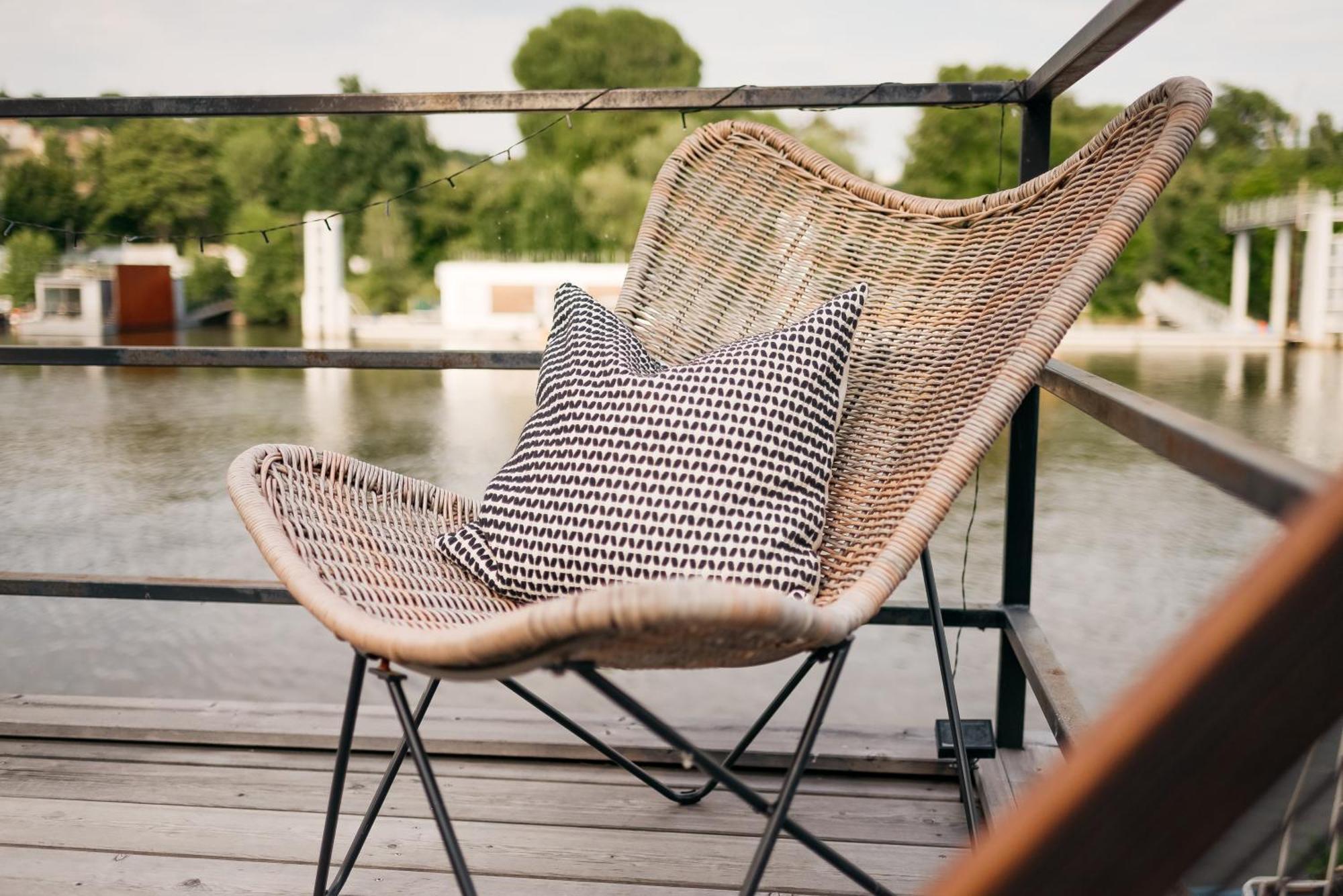 Bateau-hôtel Houseboat Fred