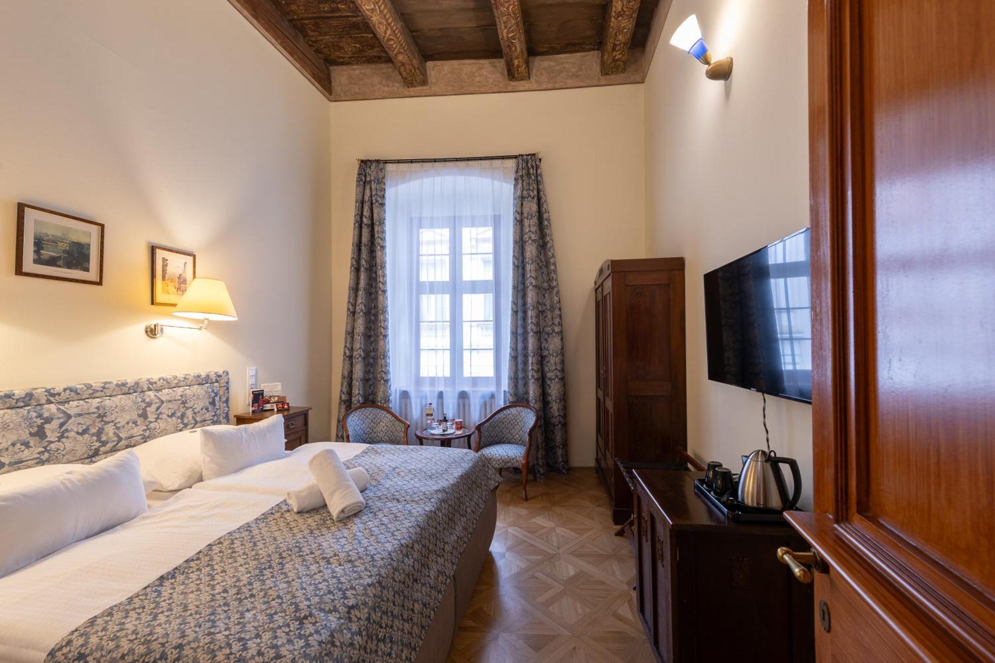 Hotel Elite 4*