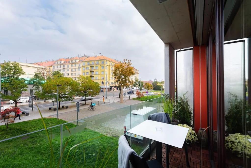 W/ Free Garage Parking * Prague