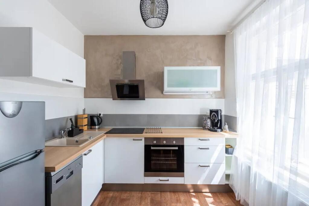 2 Bedrooms Near Wenceslas Sq * Prague